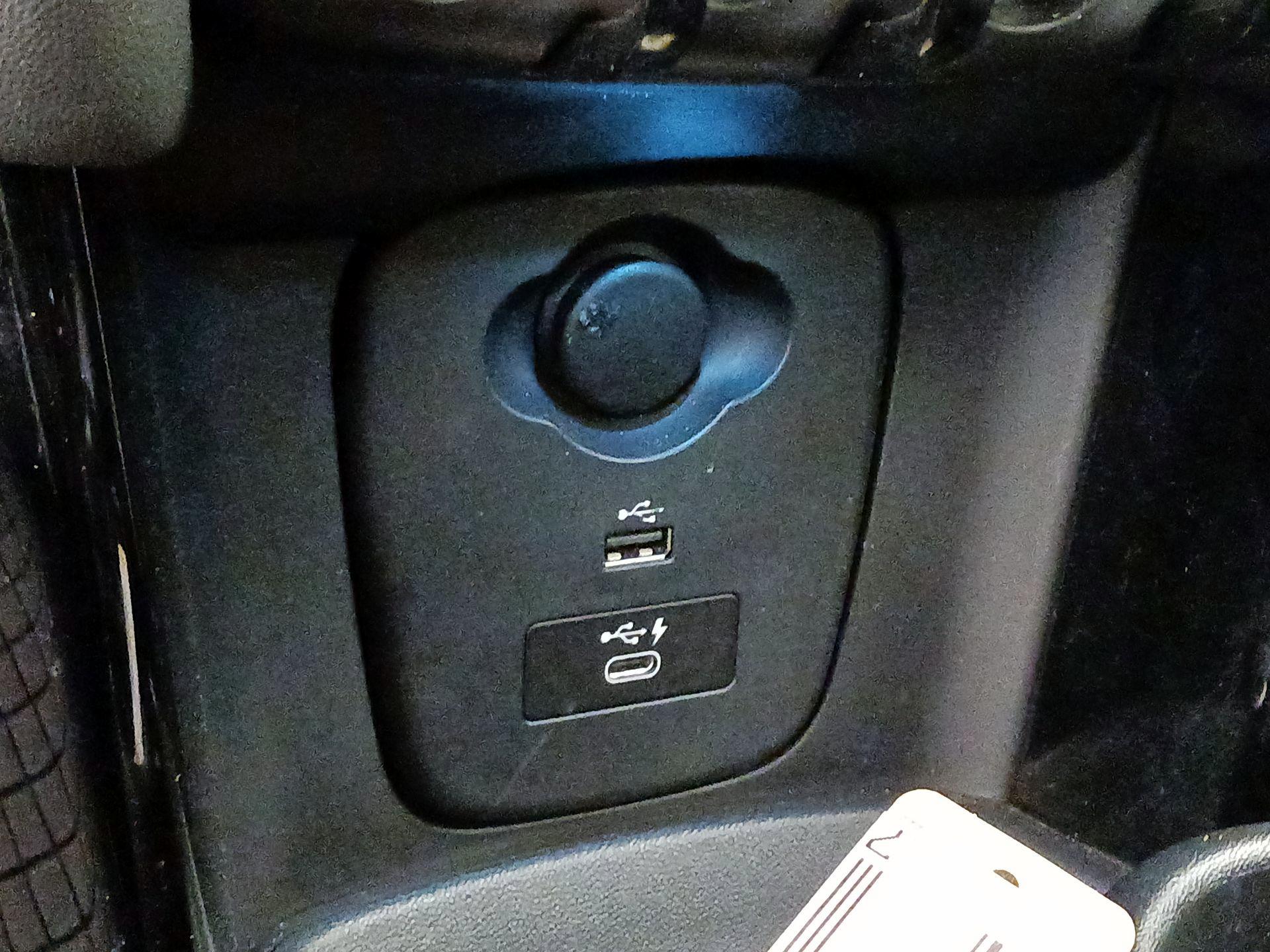 Thumbnail: 2022 MINI Cooper - 19