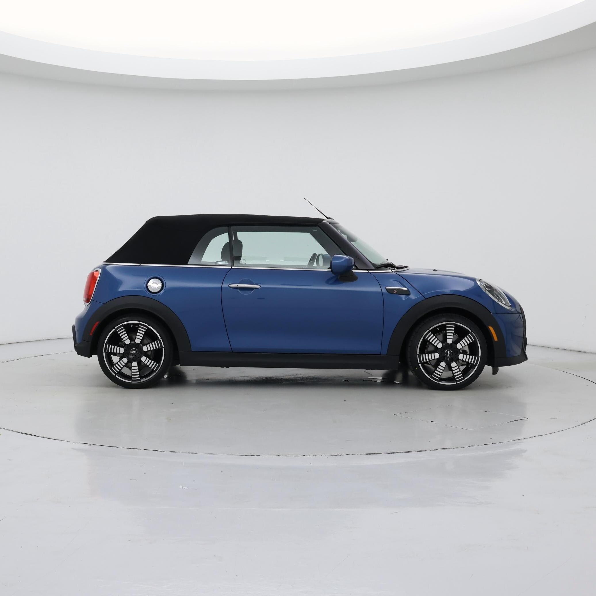 Thumbnail: 2022 MINI Cooper - 3