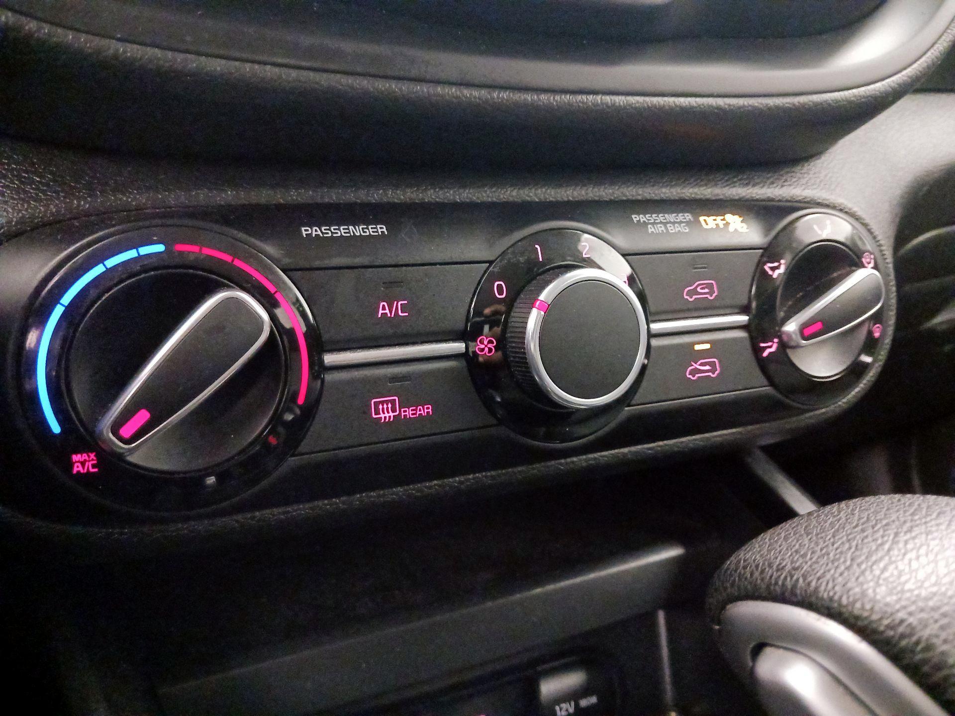 Thumbnail: 2022 Kia Soul - 16