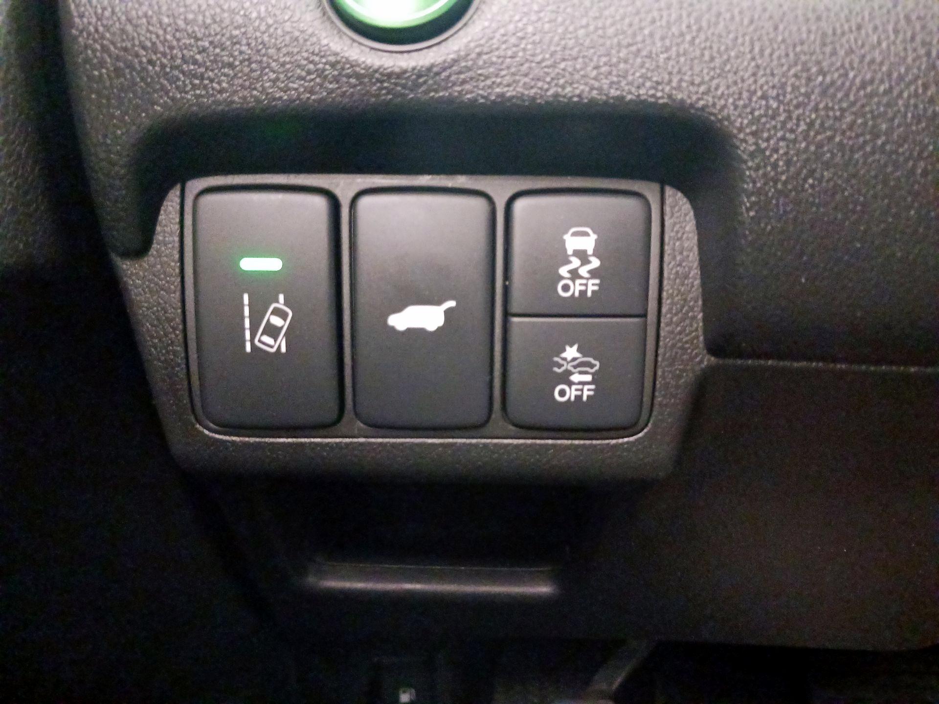 Thumbnail: 2015 Honda CR-V - 13