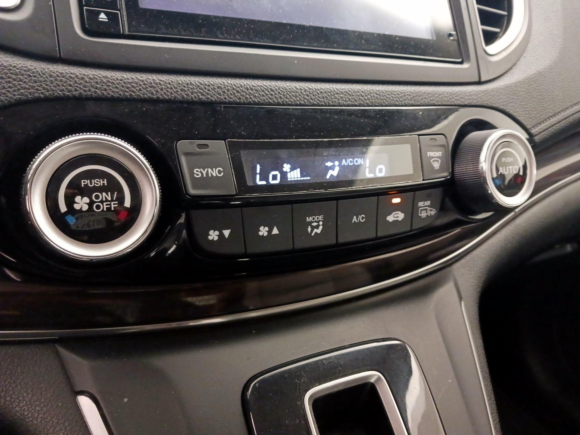 Thumbnail: 2015 Honda CR-V - 17