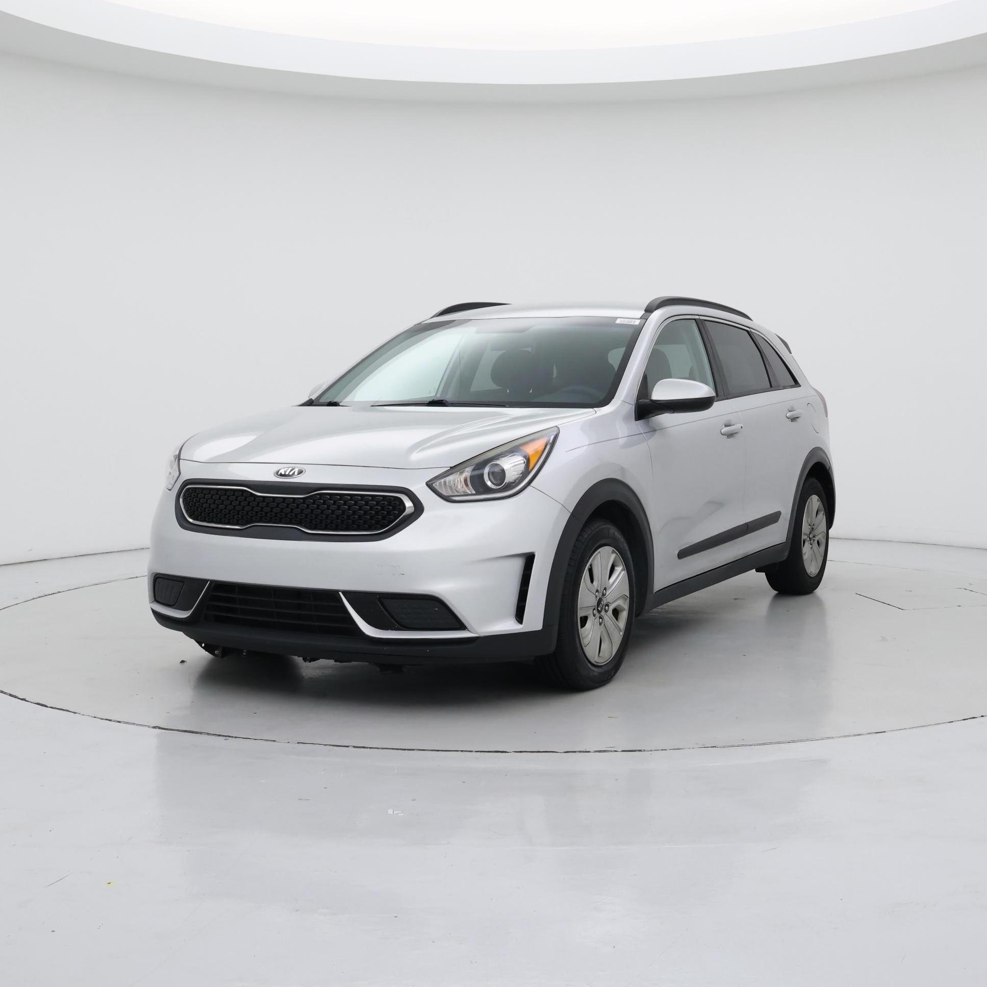 Thumbnail: 2017 Kia Niro - 4