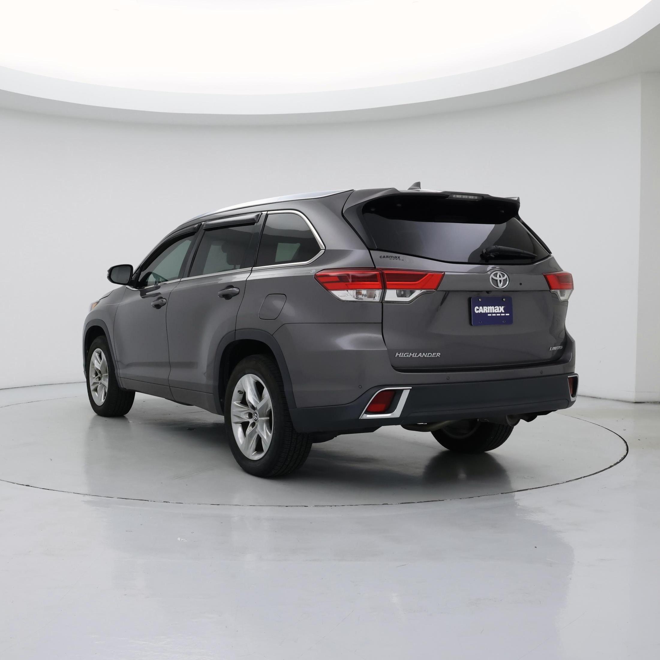 Thumbnail: 2018 Toyota Highlander - 2