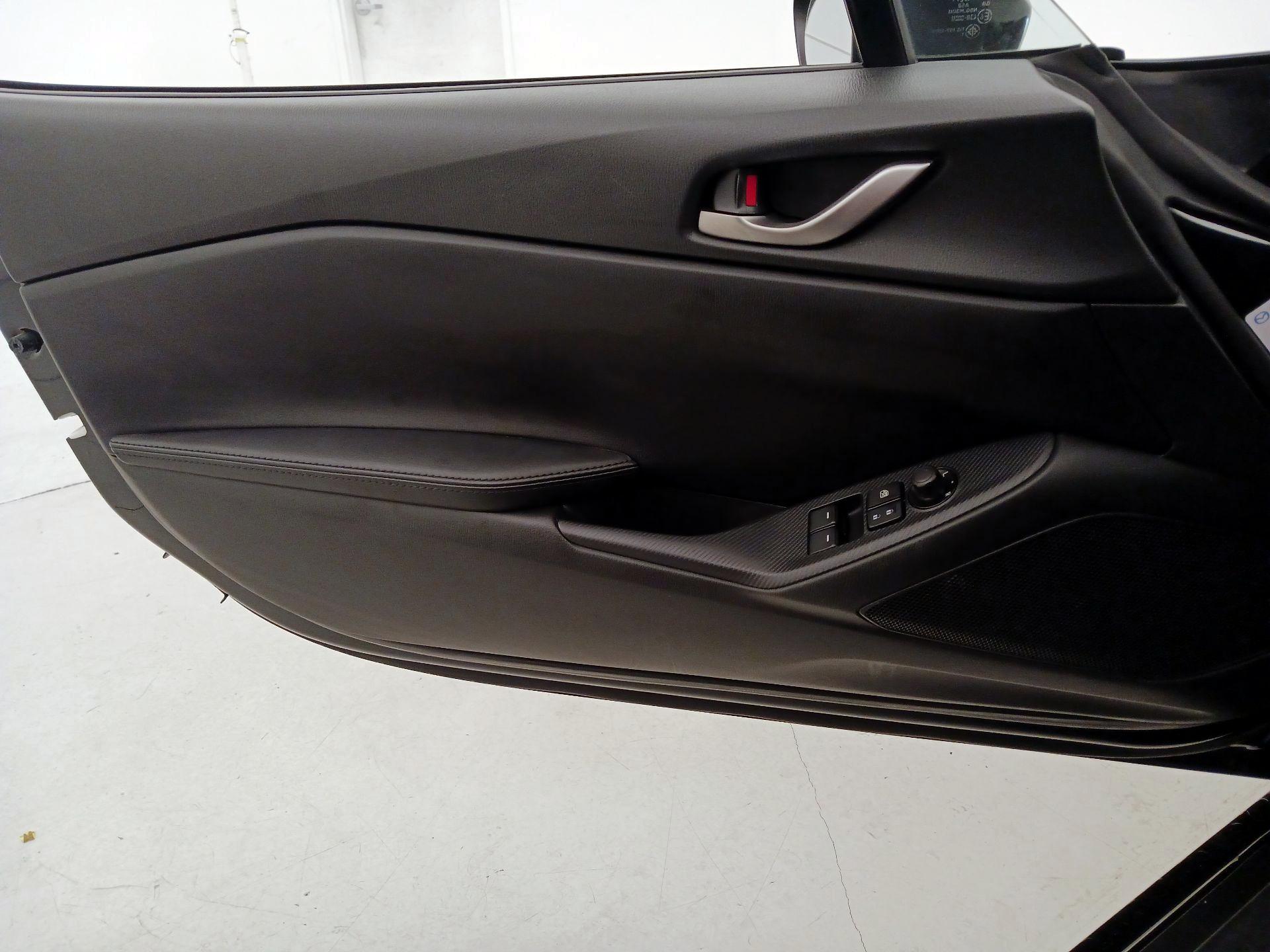 Thumbnail: 2016 Mazda MX-5 Miata - 12