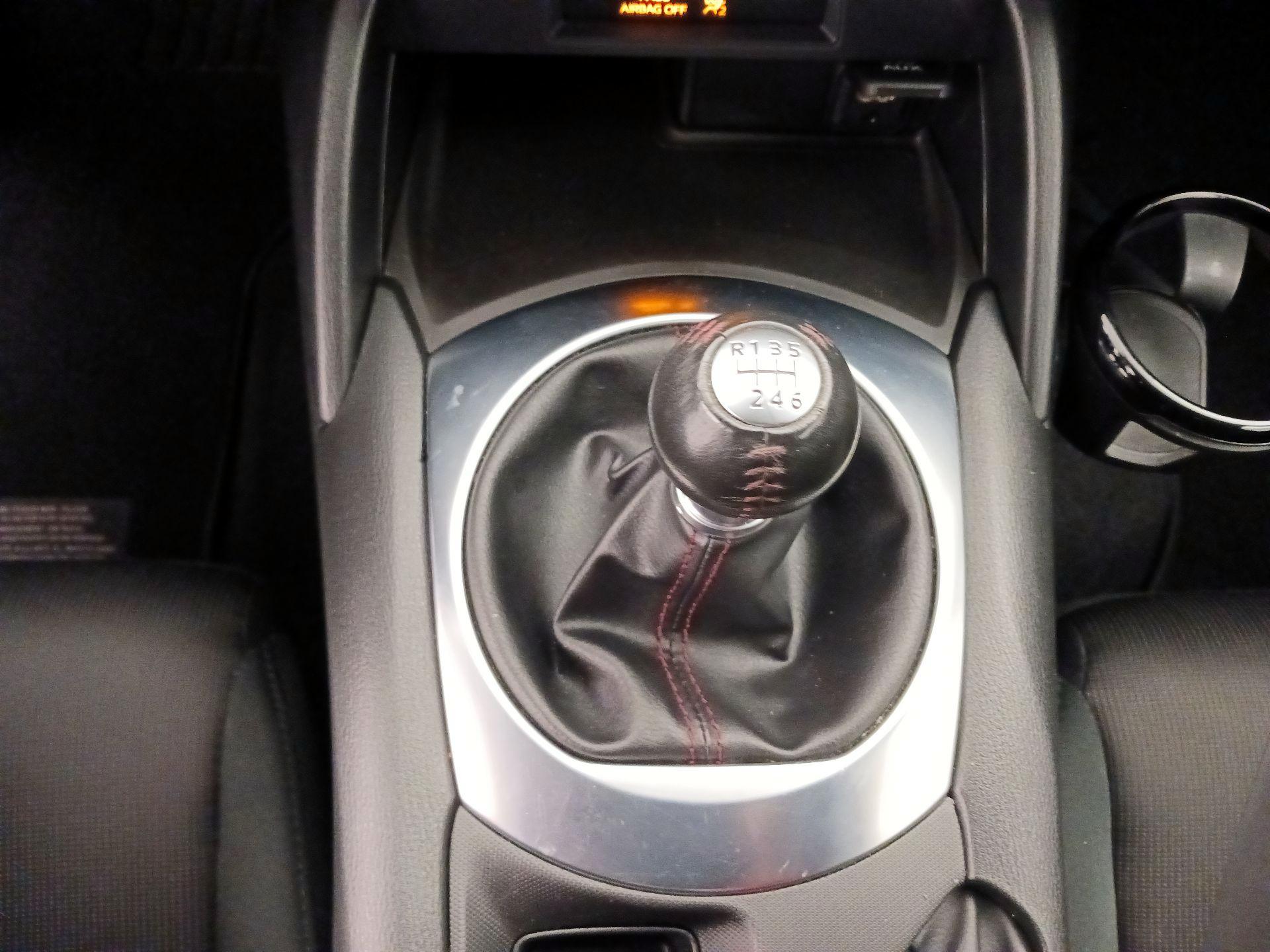 Thumbnail: 2016 Mazda MX-5 Miata - 16