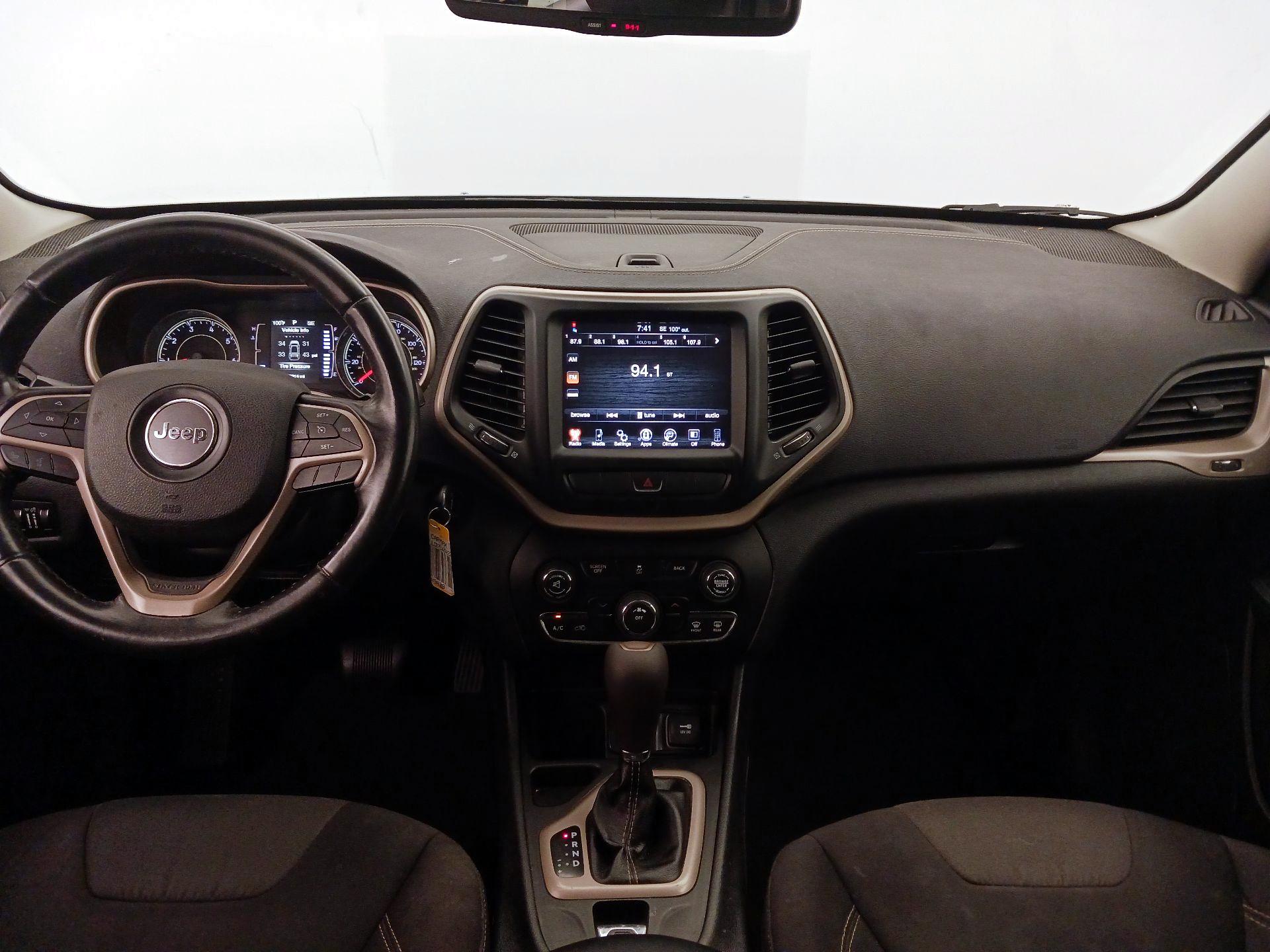 Thumbnail: 2014 Jeep Cherokee - 9
