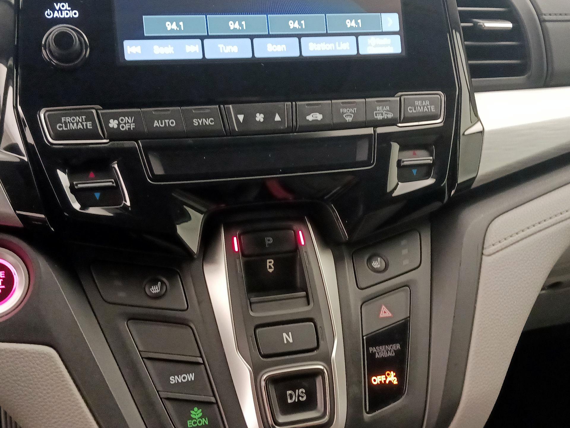 Thumbnail: 2019 Honda Odyssey - 16