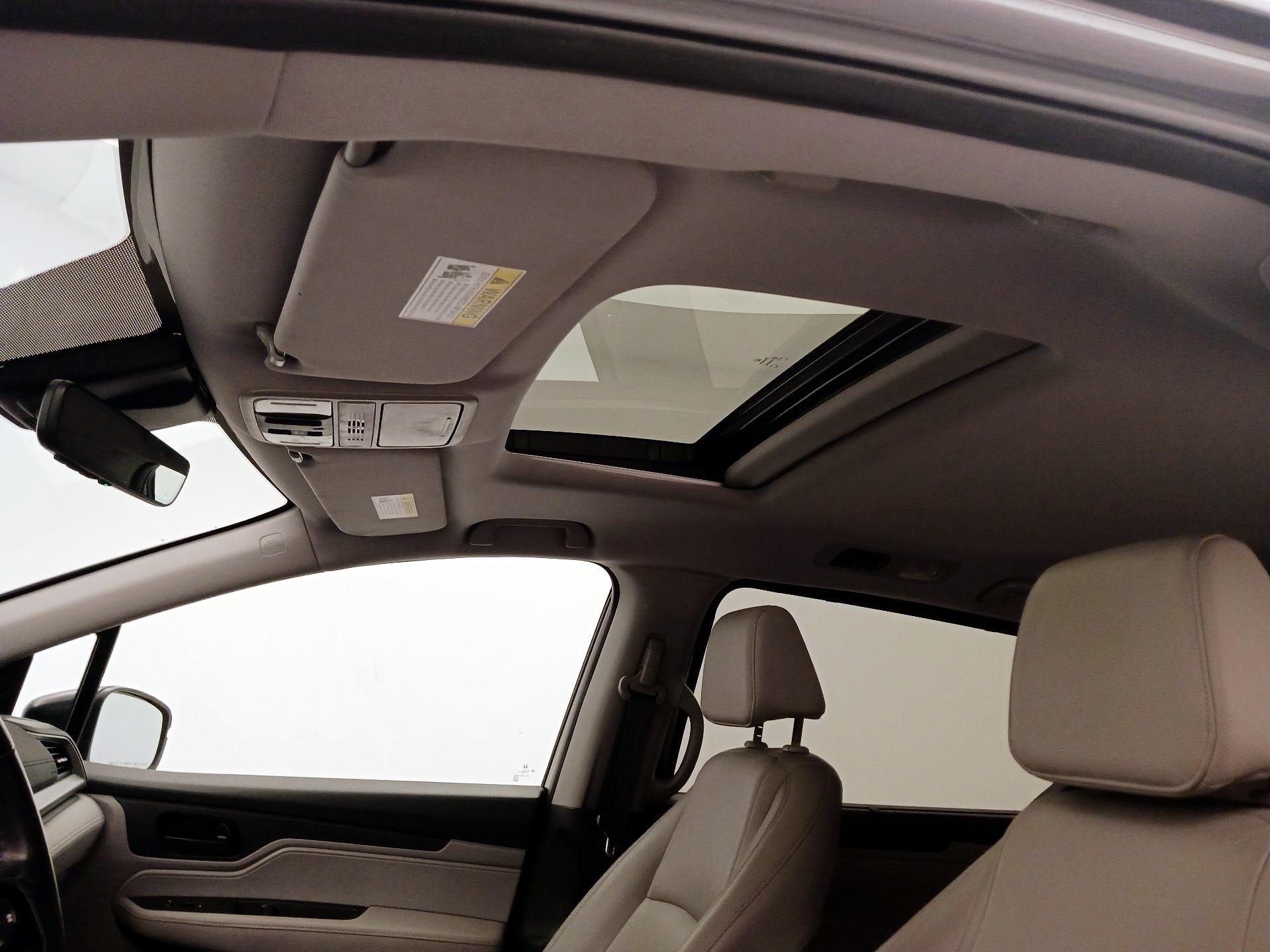 Thumbnail: 2019 Honda Odyssey - 19