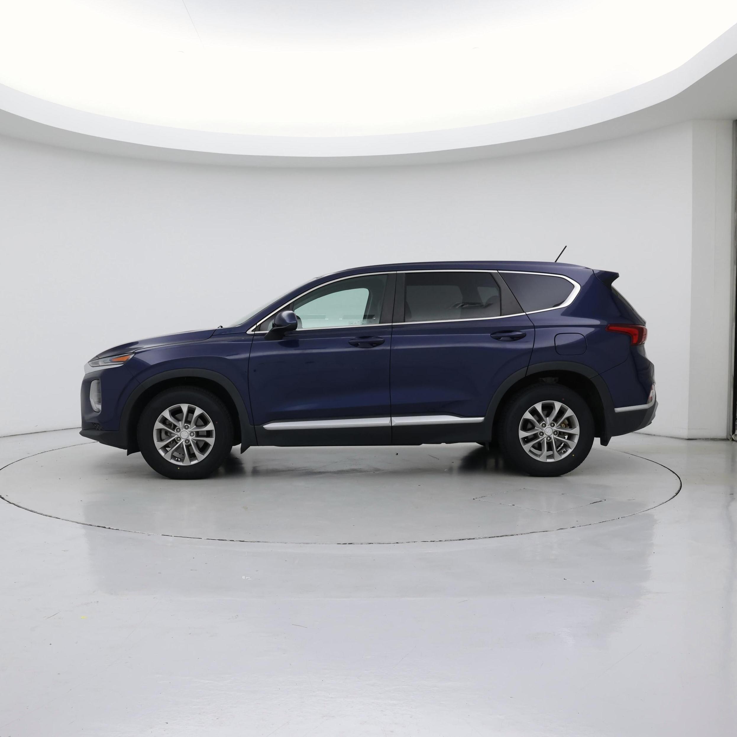 Thumbnail: 2019 Hyundai Santa Fe - 3
