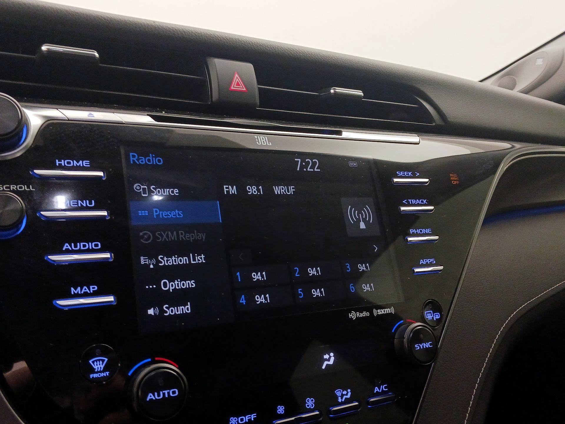 Thumbnail: 2019 Toyota Camry - 15