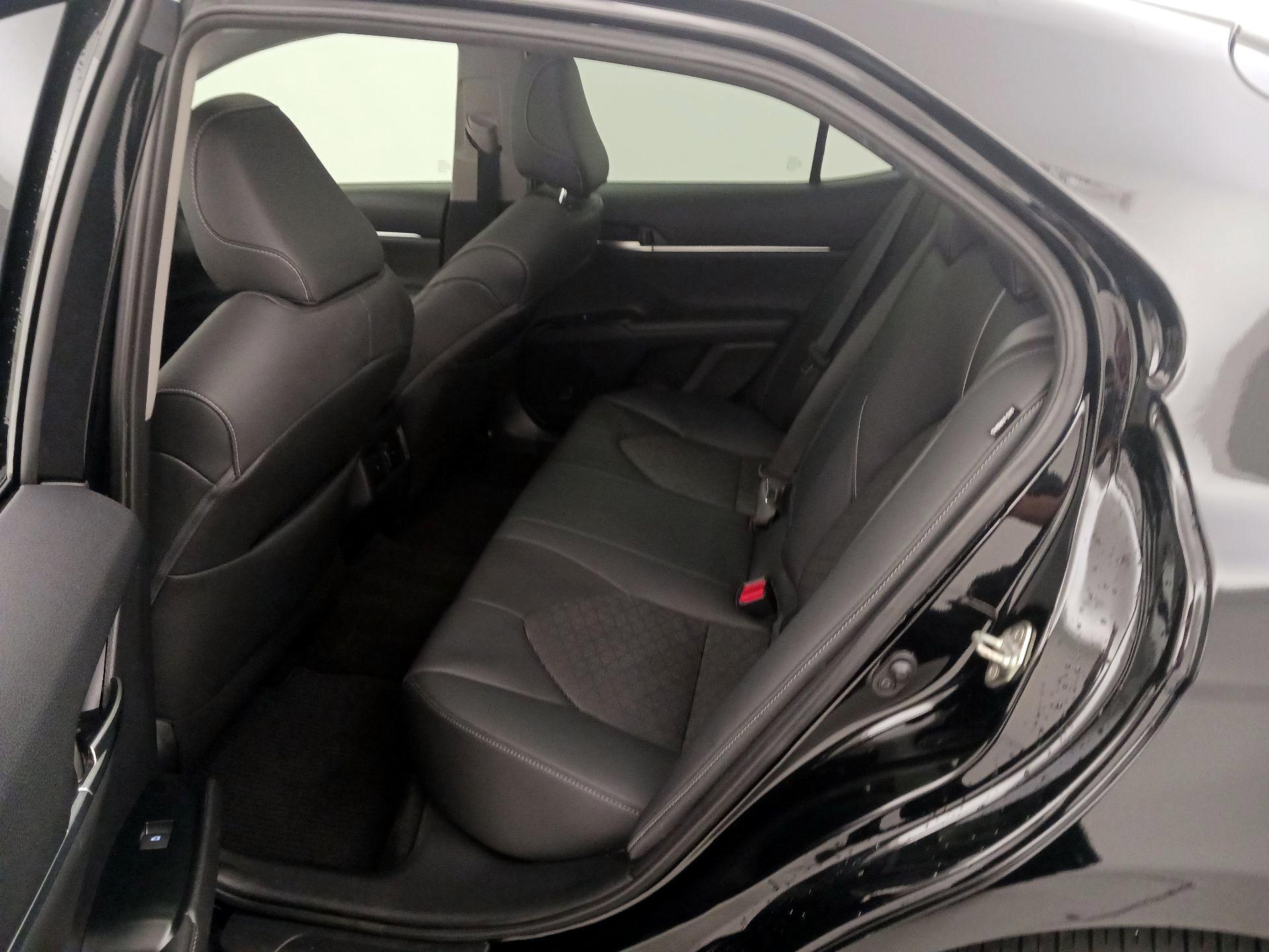 Thumbnail: 2019 Toyota Camry - 20