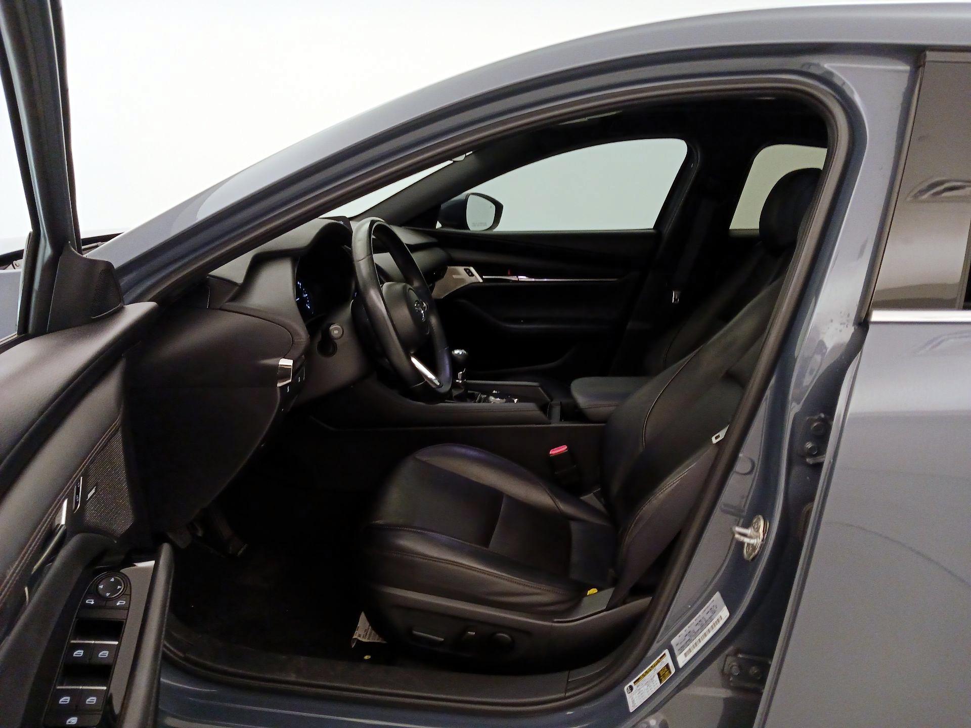 Thumbnail: 2021 Mazda Mazda3 - 11