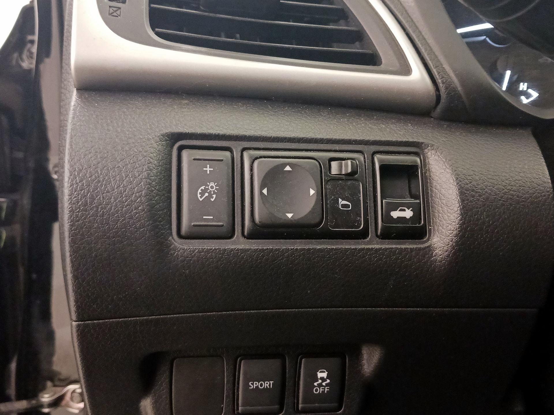 Thumbnail: 2019 Nissan Sentra - 13