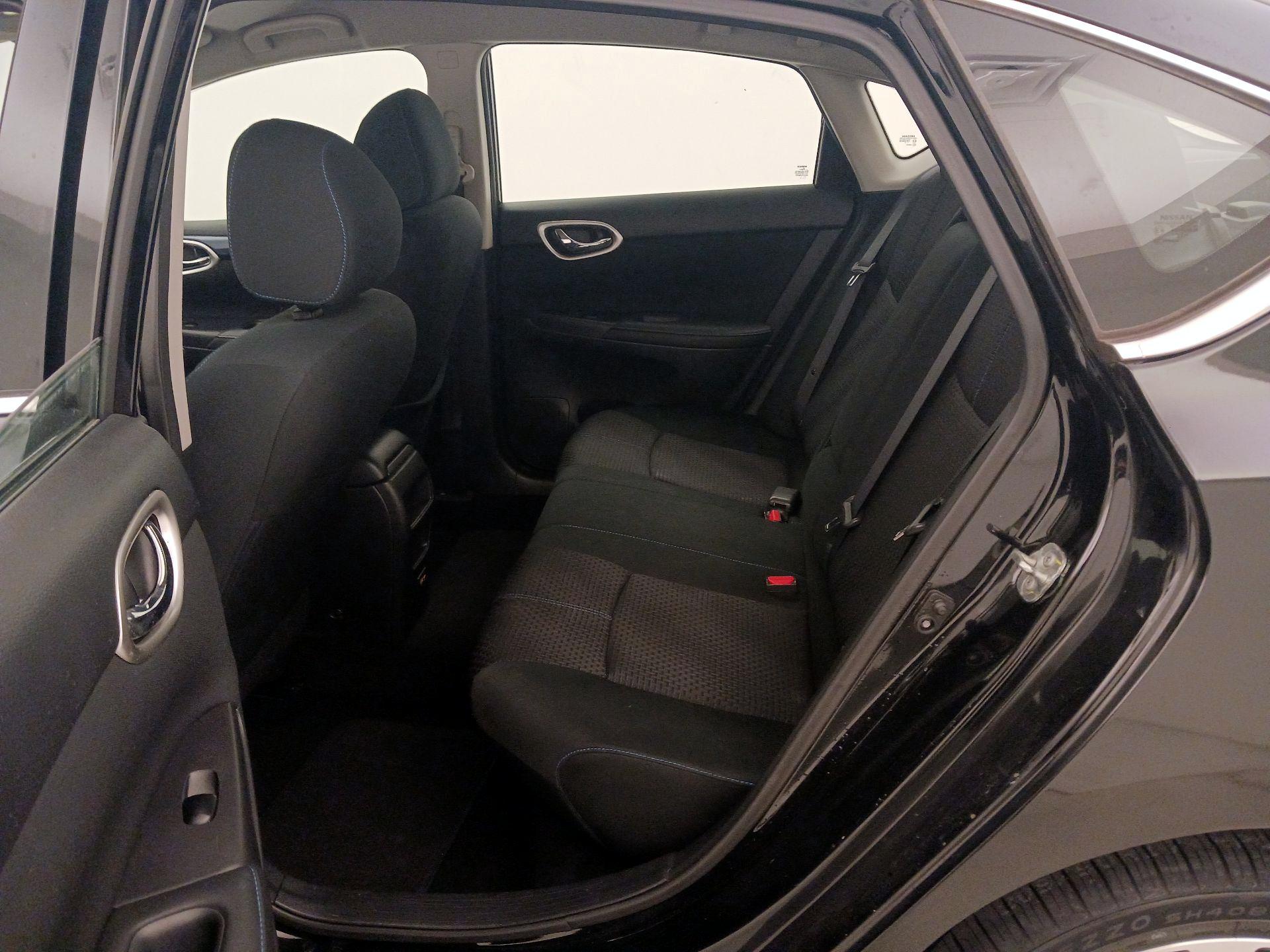 Thumbnail: 2019 Nissan Sentra - 19