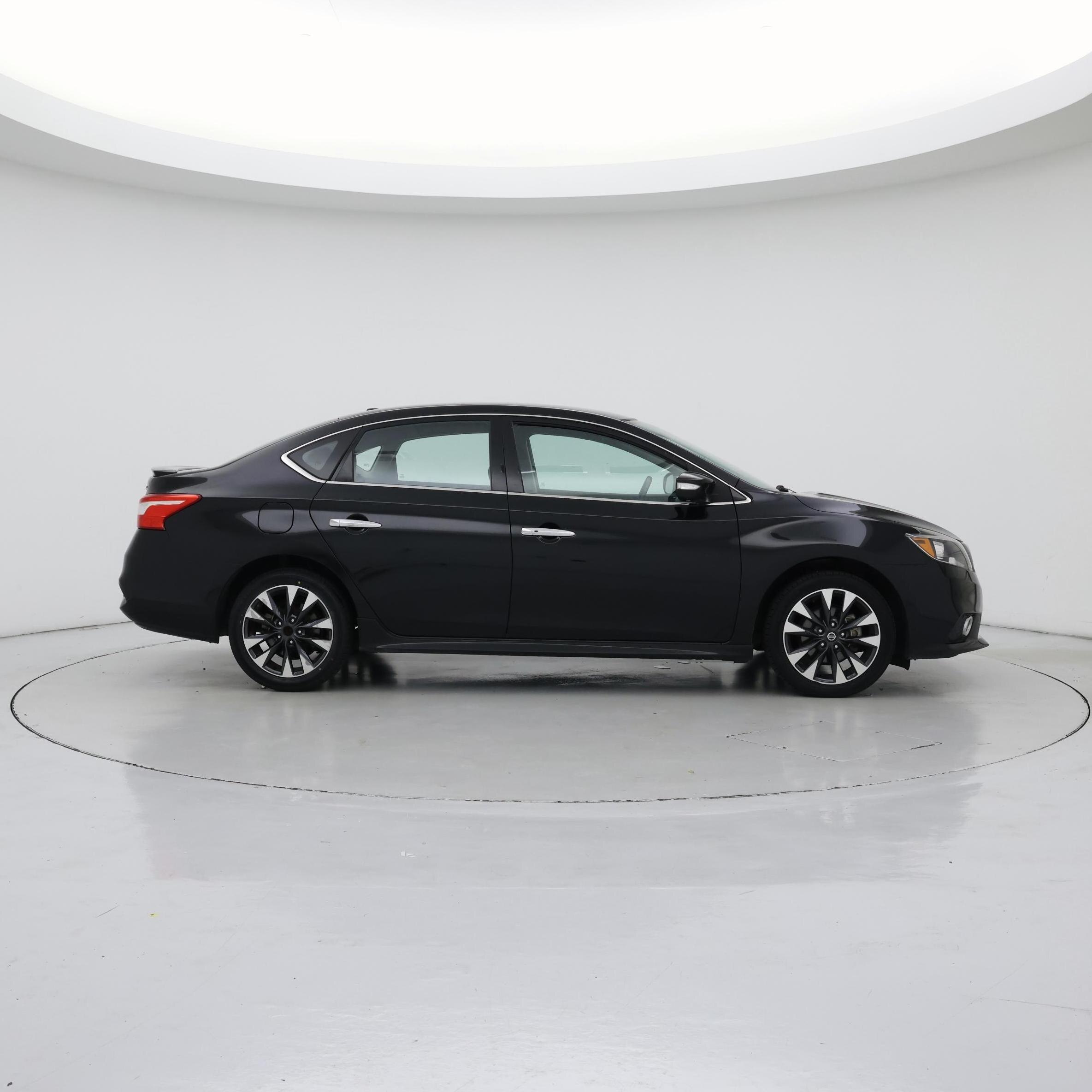 Thumbnail: 2019 Nissan Sentra - 7