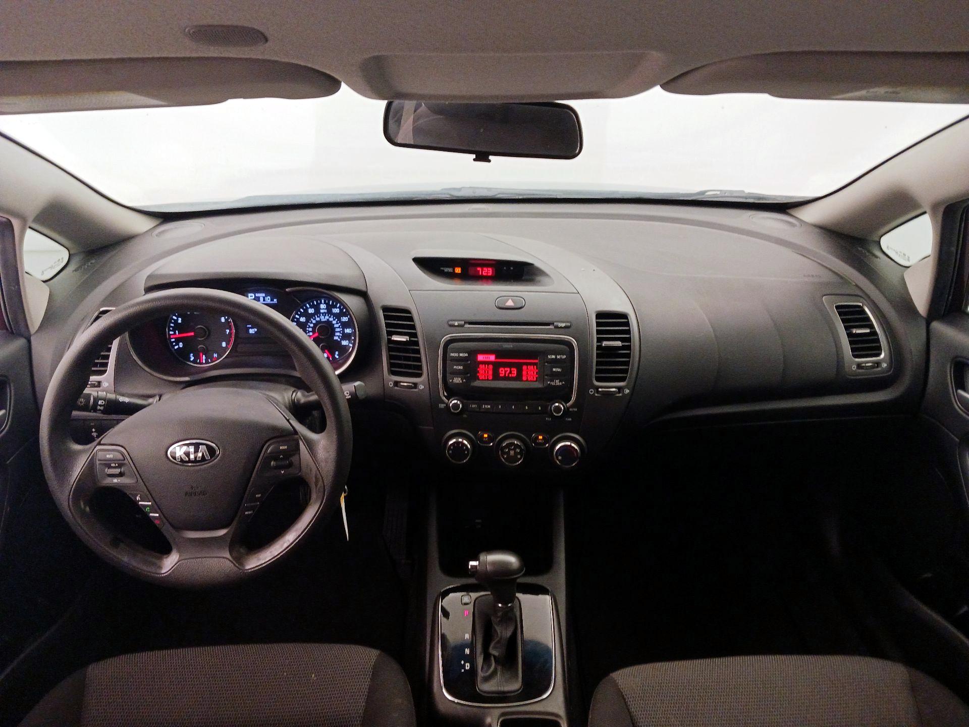 Thumbnail: 2017 Kia Forte - 9