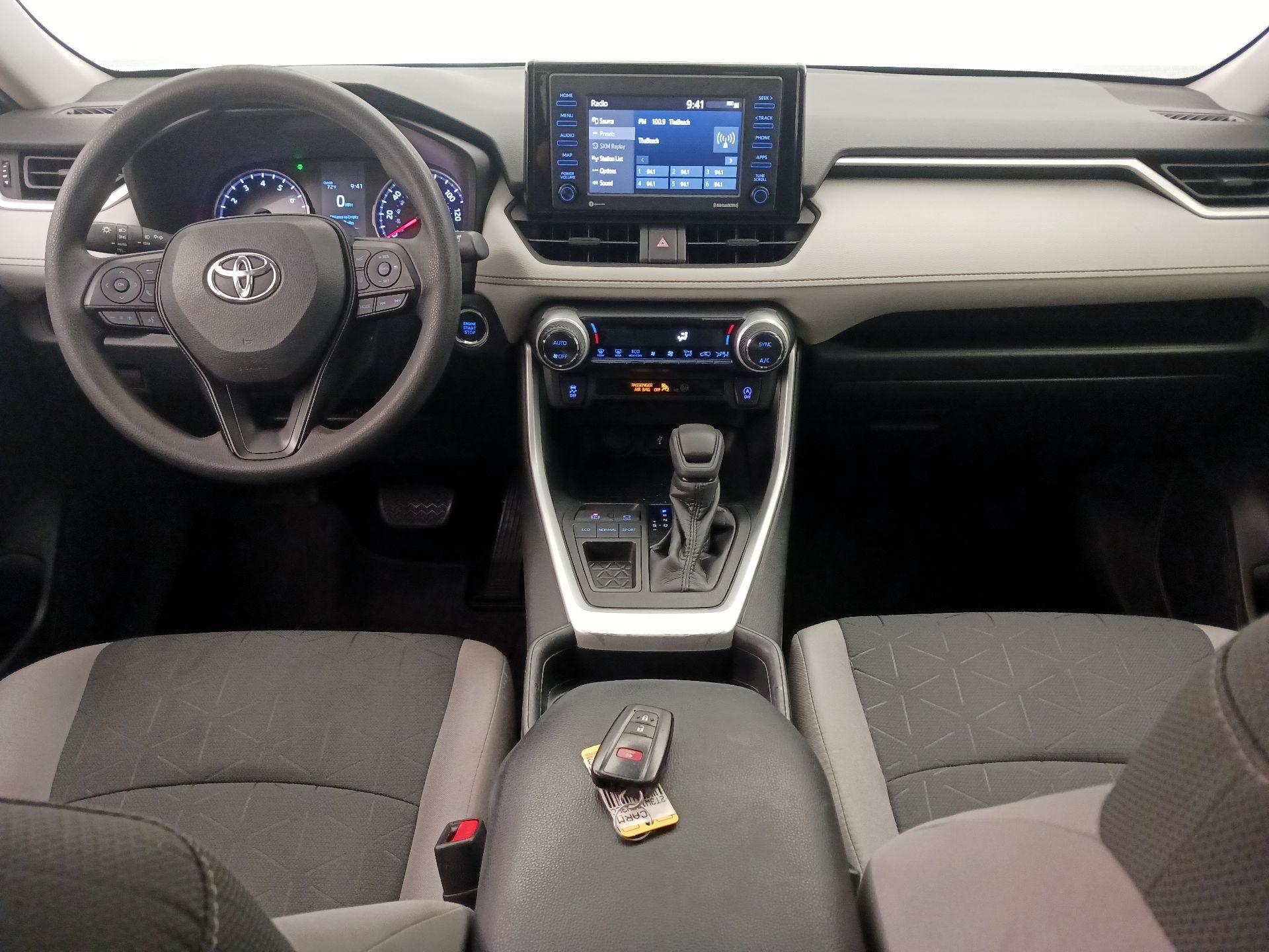 Thumbnail: 2020 Toyota RAV4 - 9