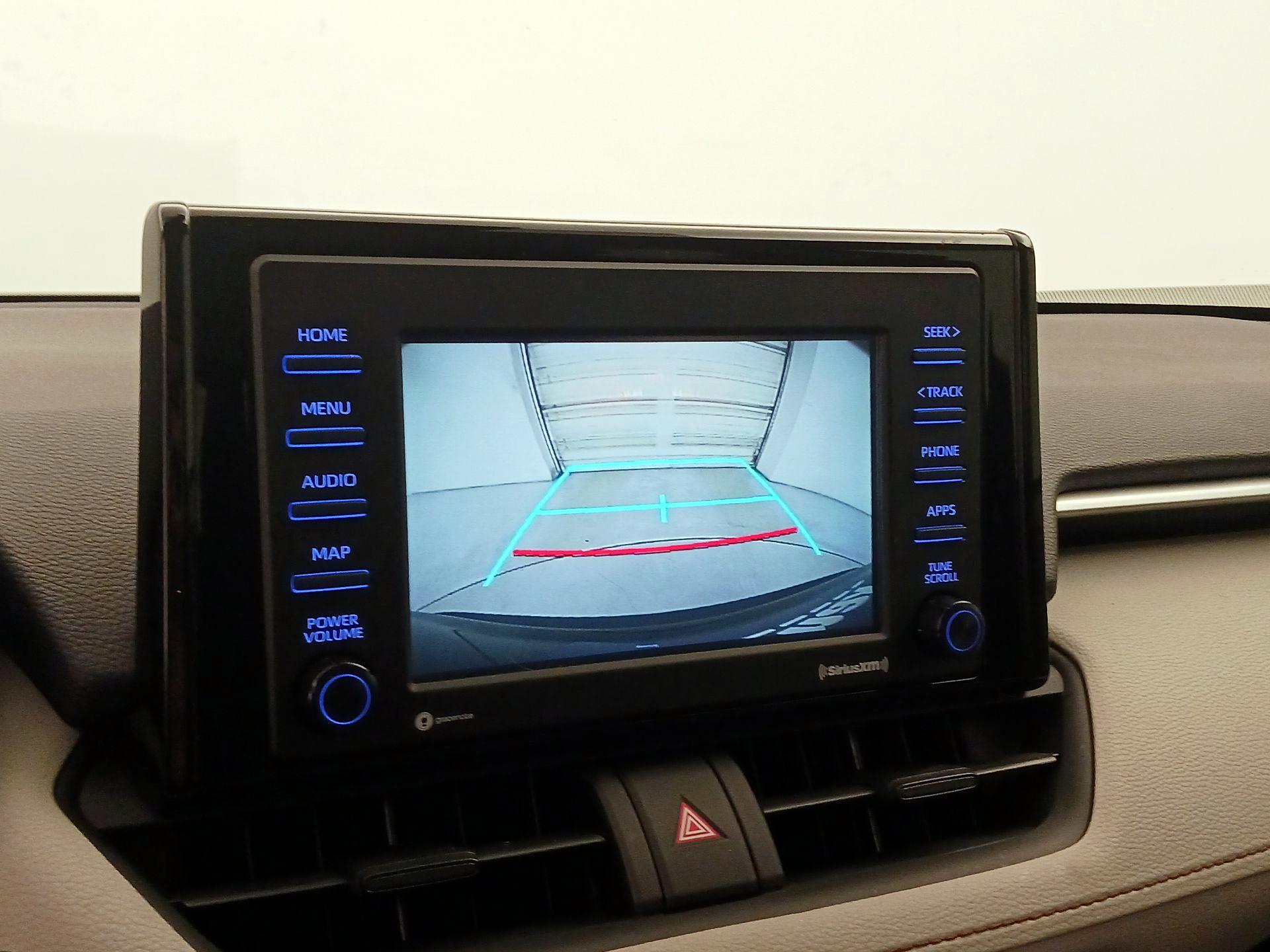 Thumbnail: 2020 Toyota RAV4 - 14