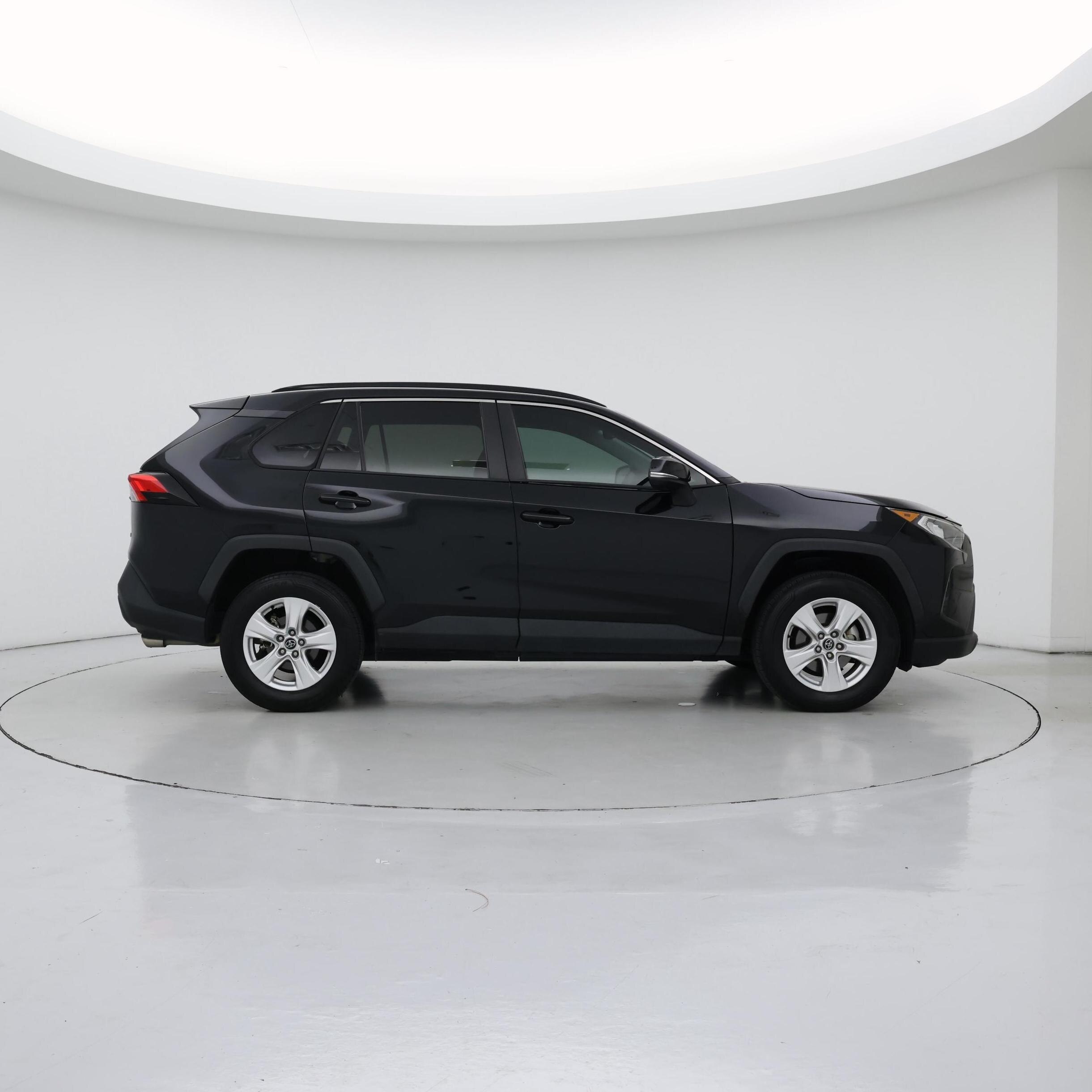 Thumbnail: 2020 Toyota RAV4 - 7
