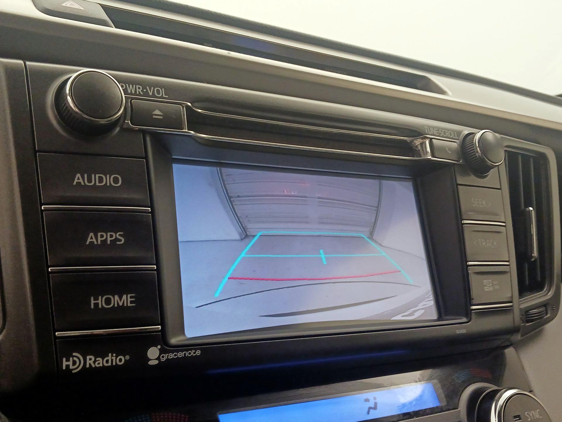 Thumbnail: 2015 Toyota RAV4 - 15