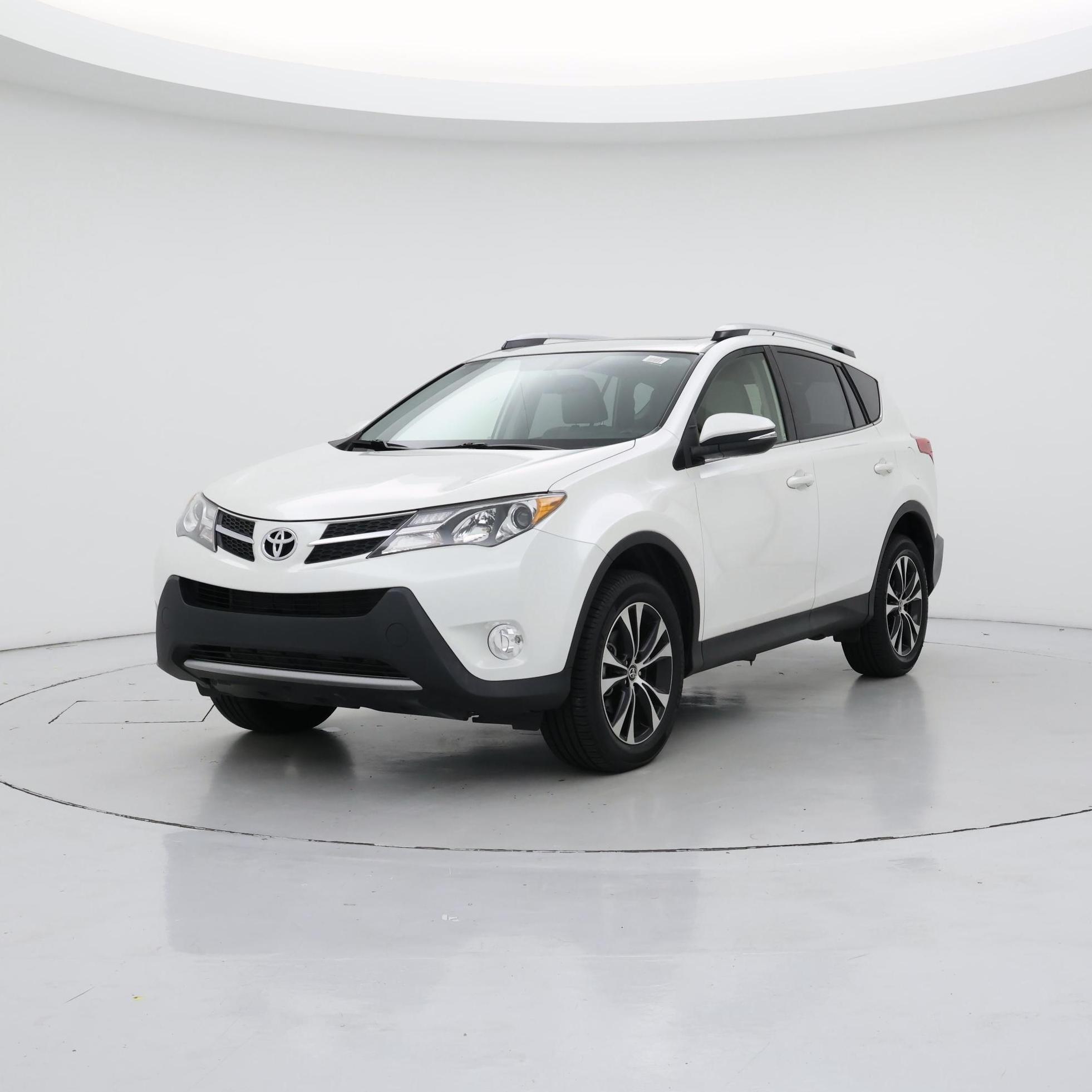 Thumbnail: 2015 Toyota RAV4 - 4