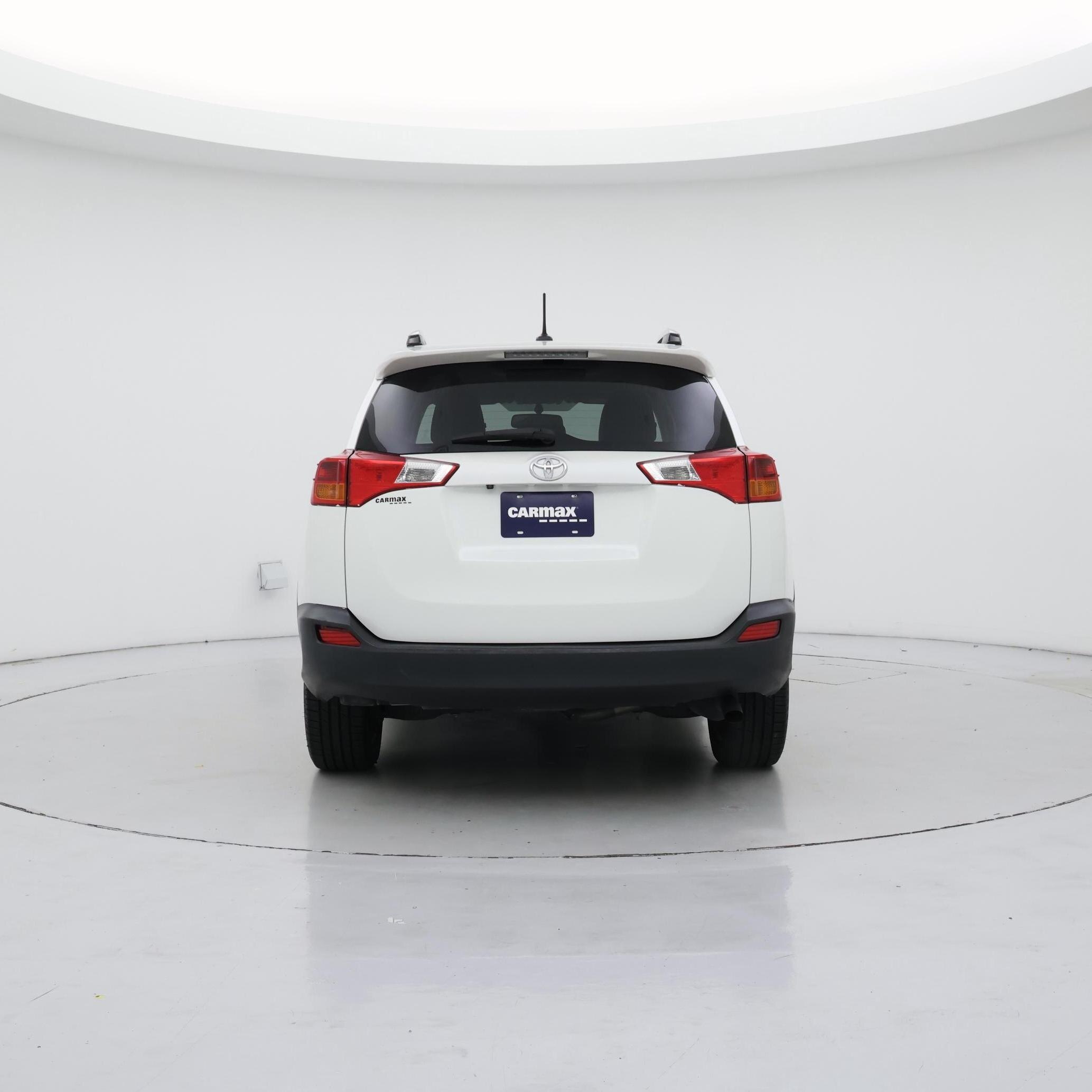 Thumbnail: 2015 Toyota RAV4 - 6