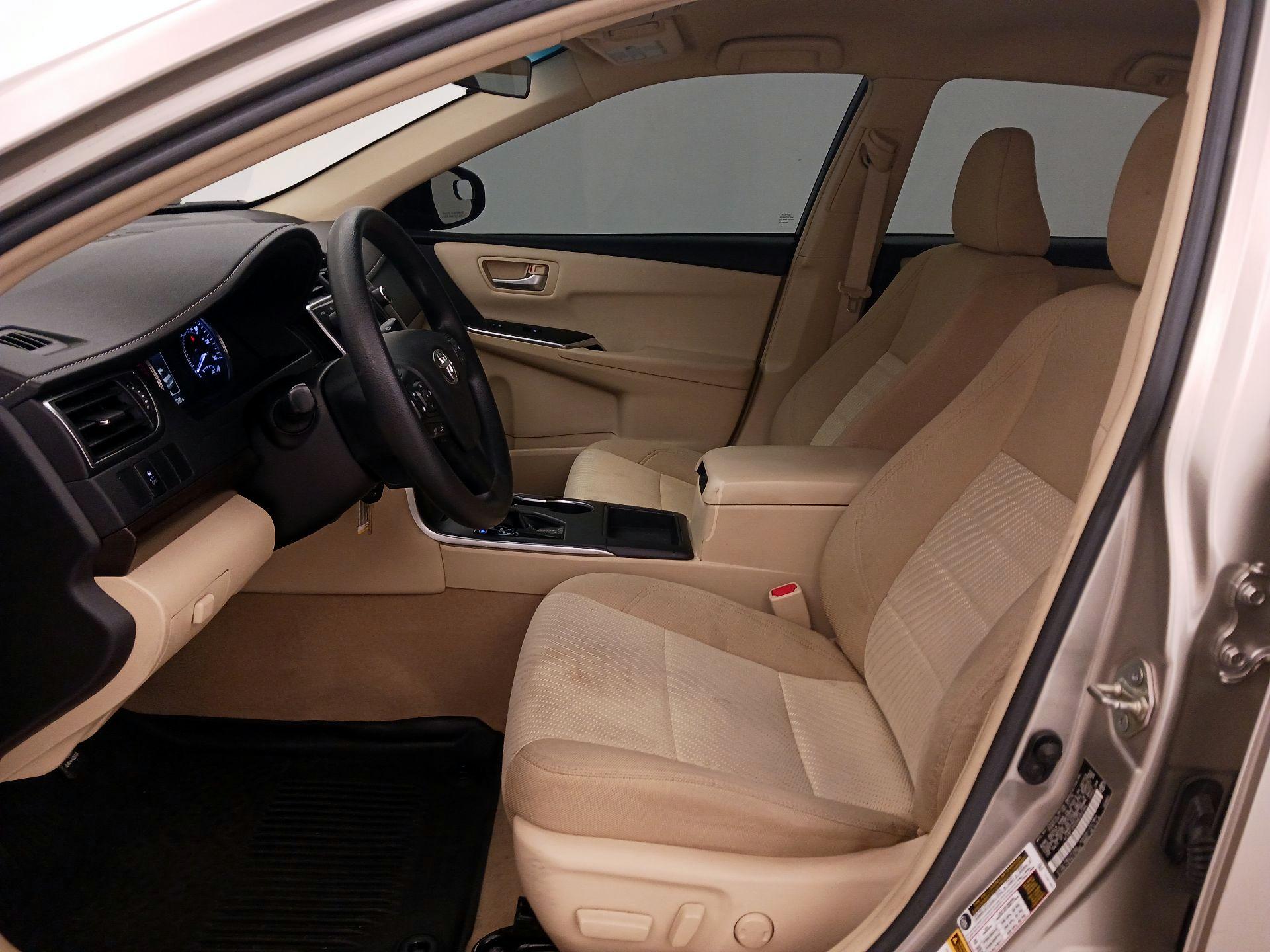 Thumbnail: 2017 Toyota Camry - 11