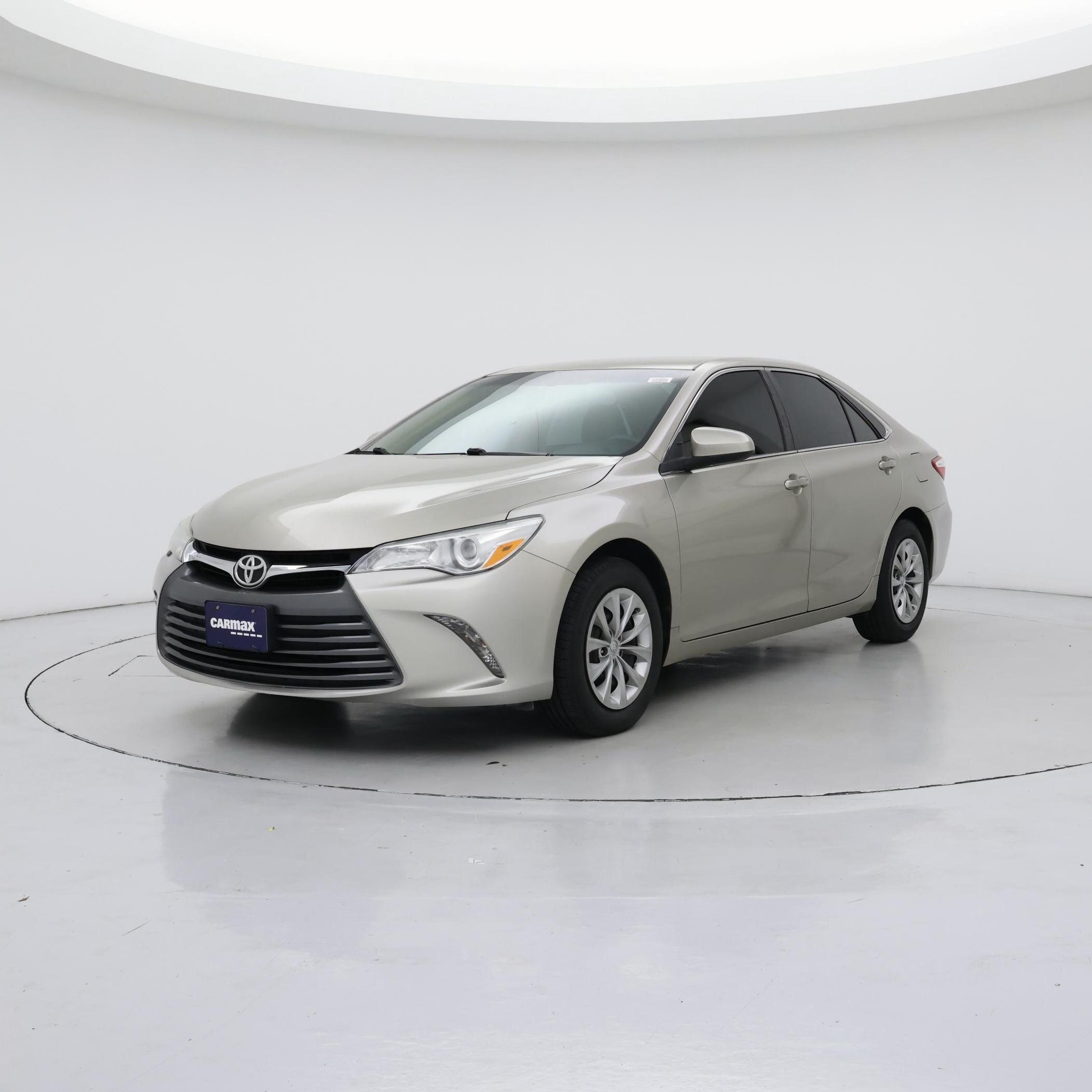 Thumbnail: 2017 Toyota Camry - 4