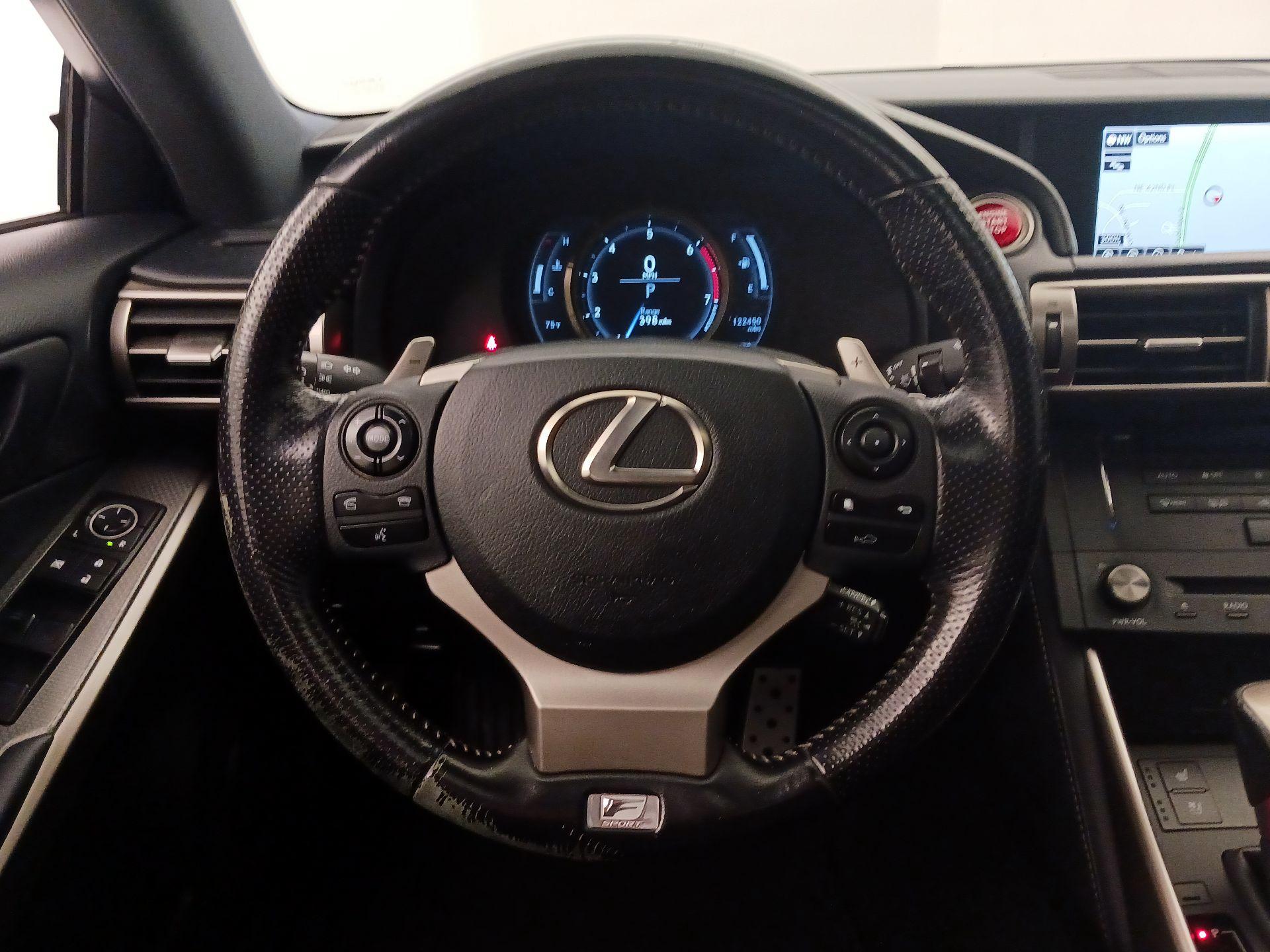 Thumbnail: 2016 Lexus IS - 10