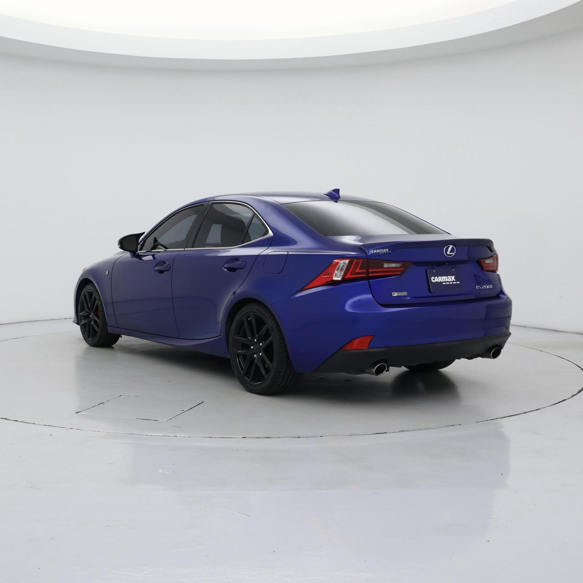 Thumbnail: 2016 Lexus IS - 2