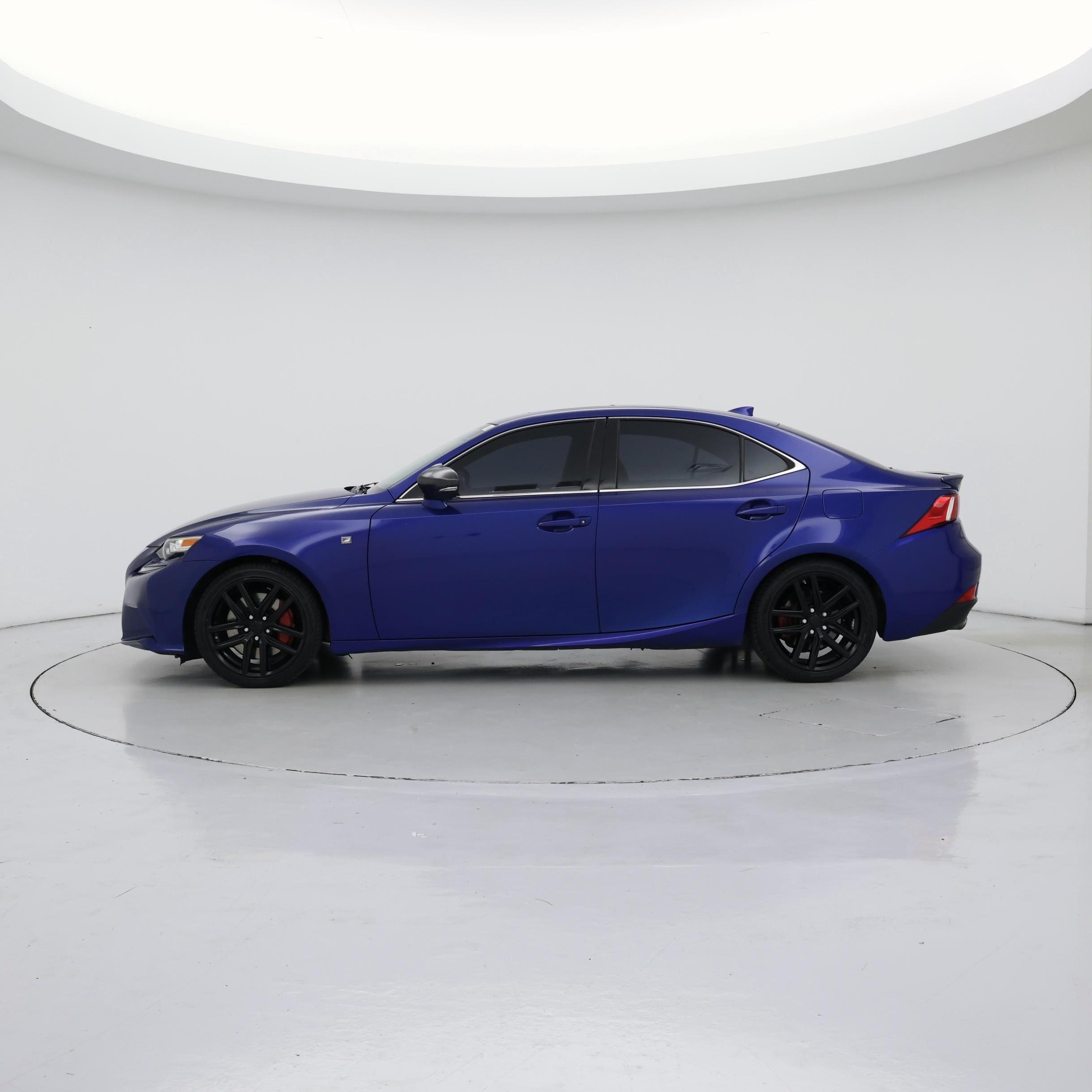 Thumbnail: 2016 Lexus IS - 3