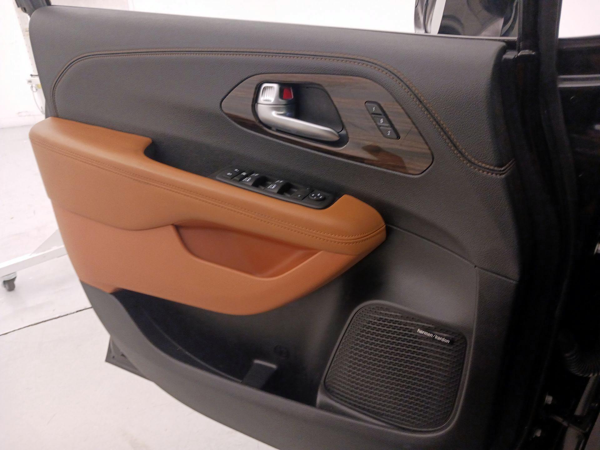 Thumbnail: 2022 Chrysler Pacifica - 12