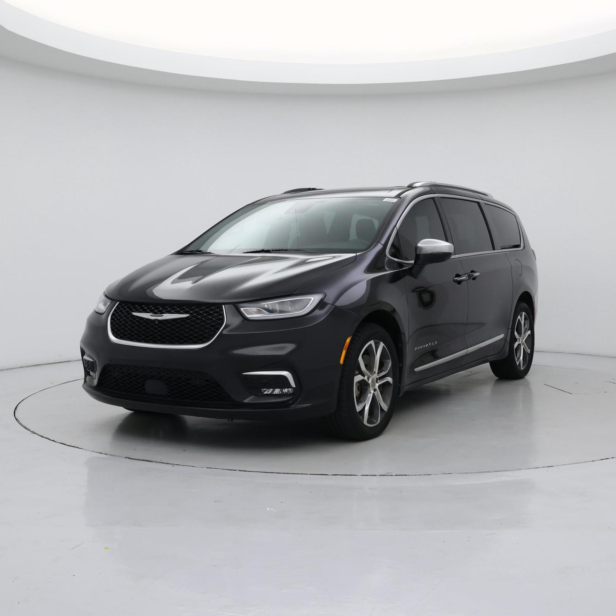 Thumbnail: 2022 Chrysler Pacifica - 4