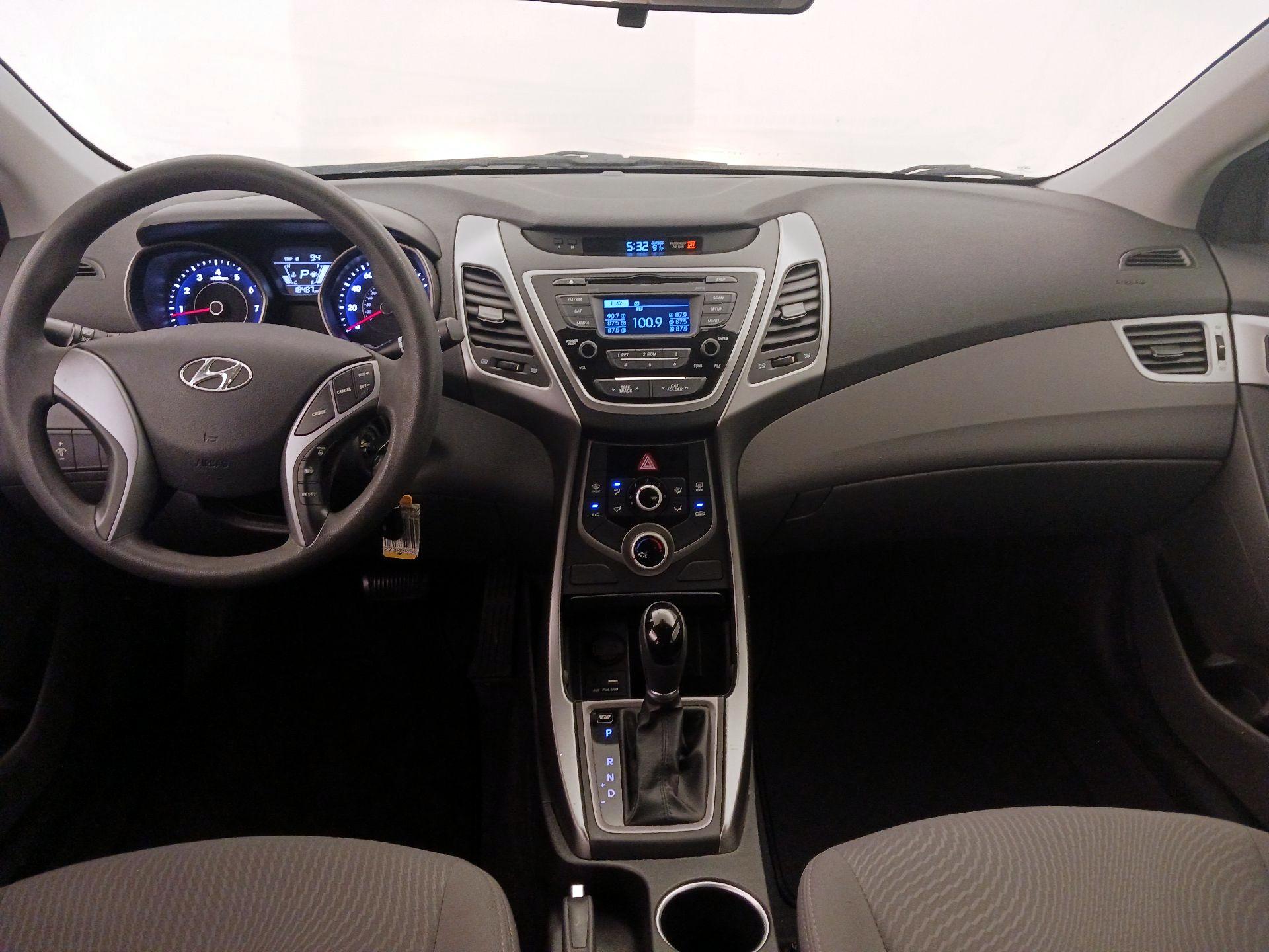 Thumbnail: 2015 Hyundai Elantra - 9