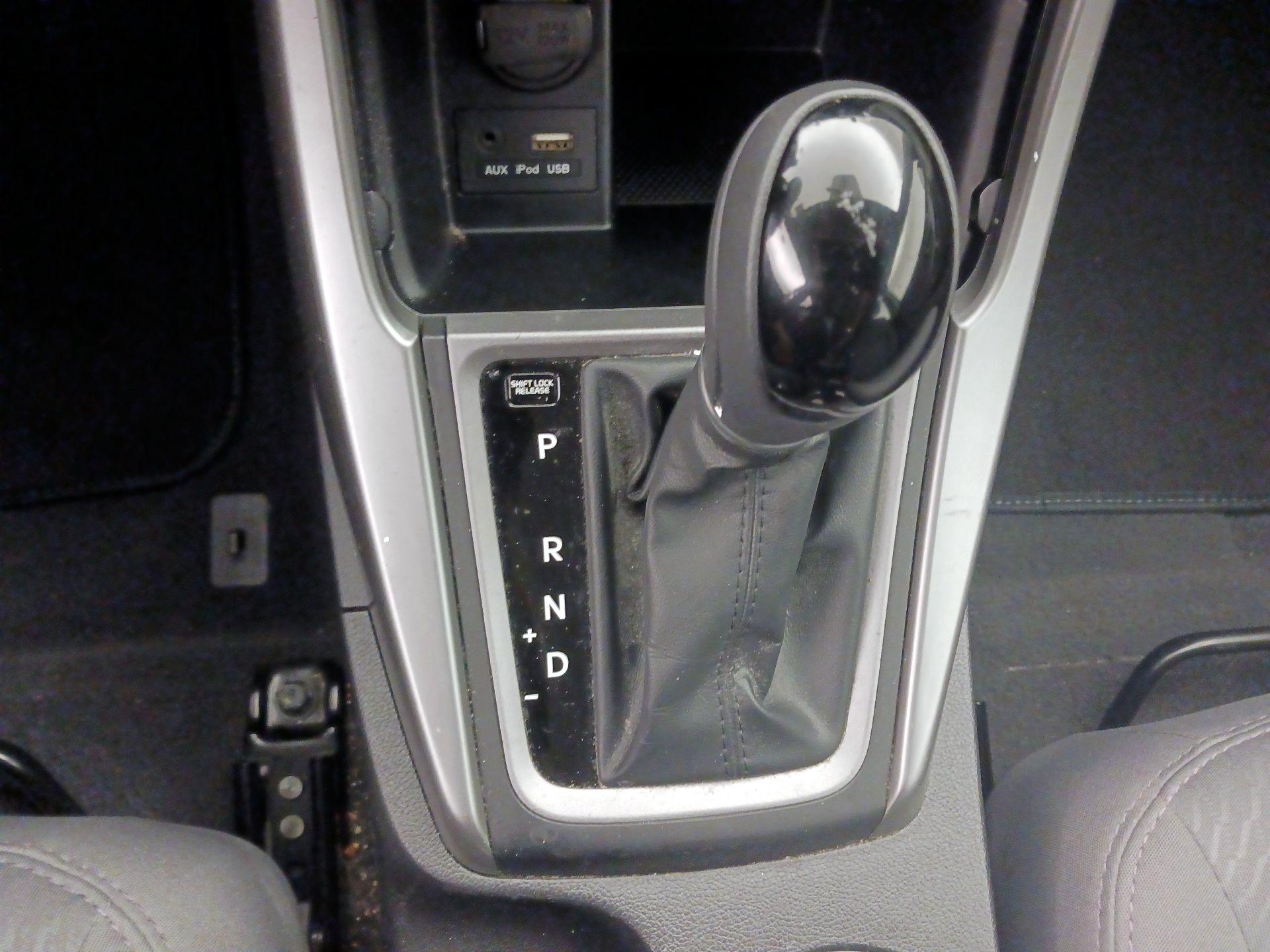 Thumbnail: 2015 Hyundai Elantra - 16