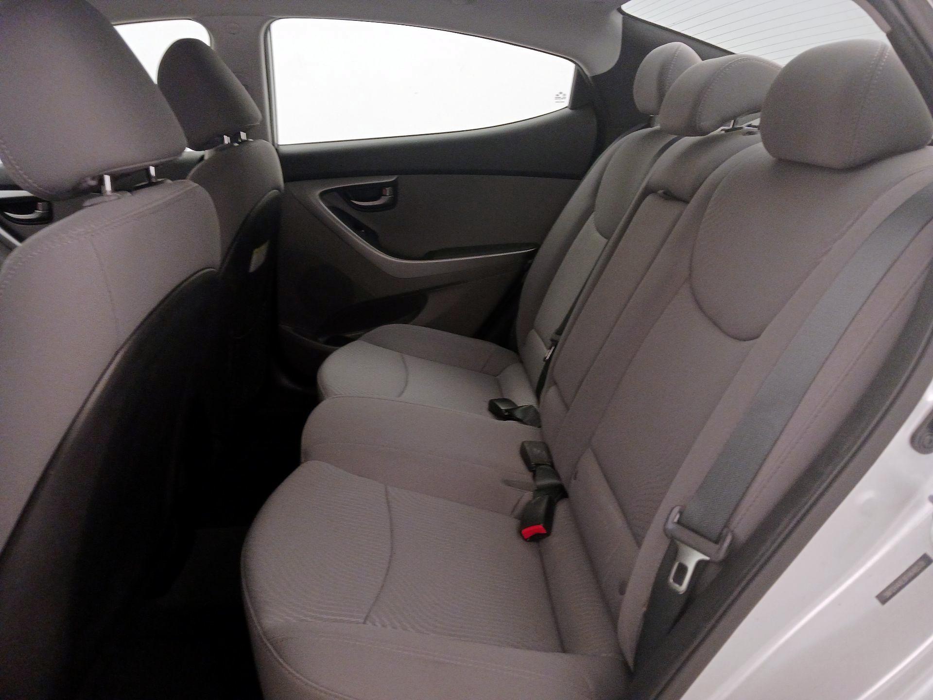 Thumbnail: 2015 Hyundai Elantra - 18
