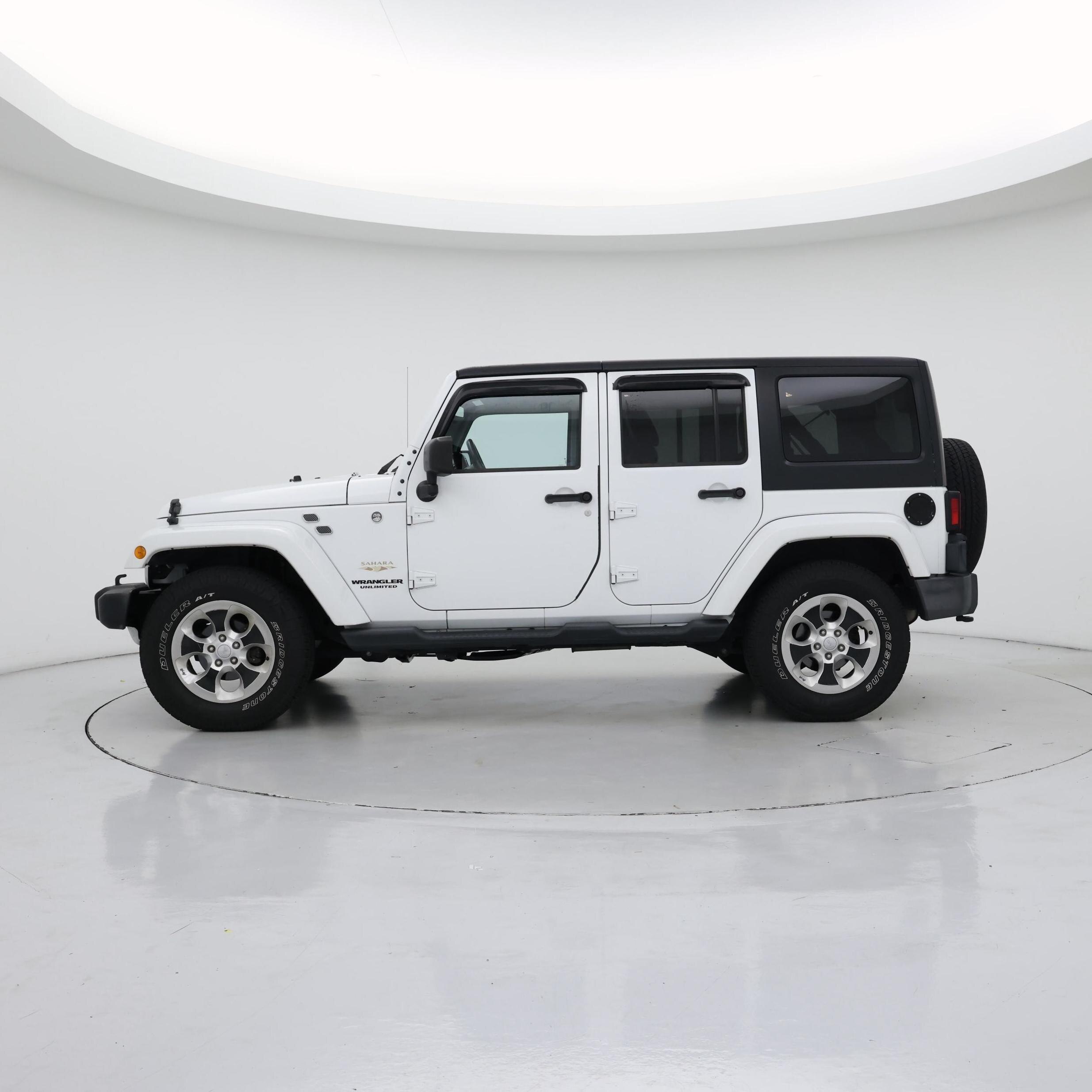 Thumbnail: 2015 Jeep Wrangler - 3