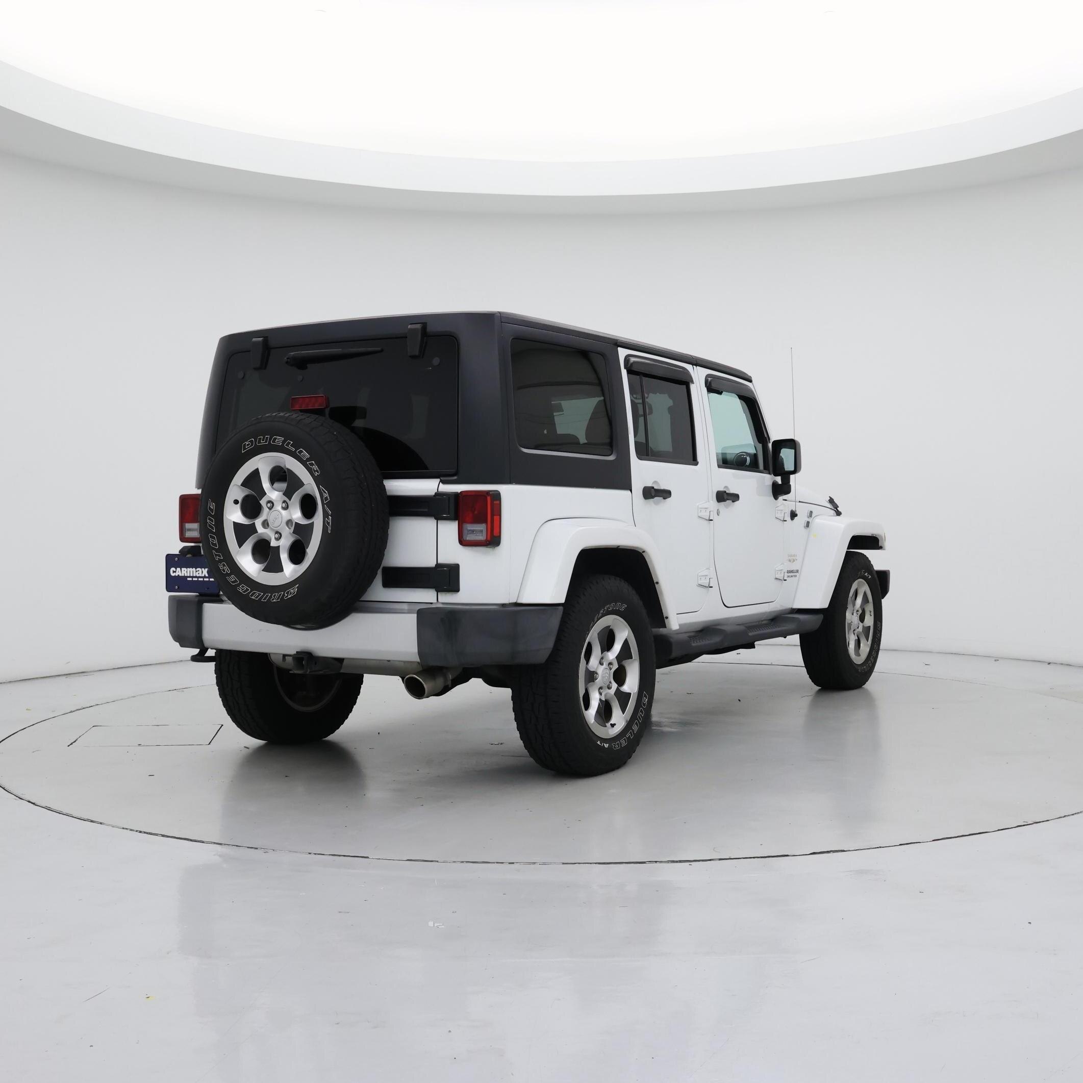 Thumbnail: 2015 Jeep Wrangler - 8
