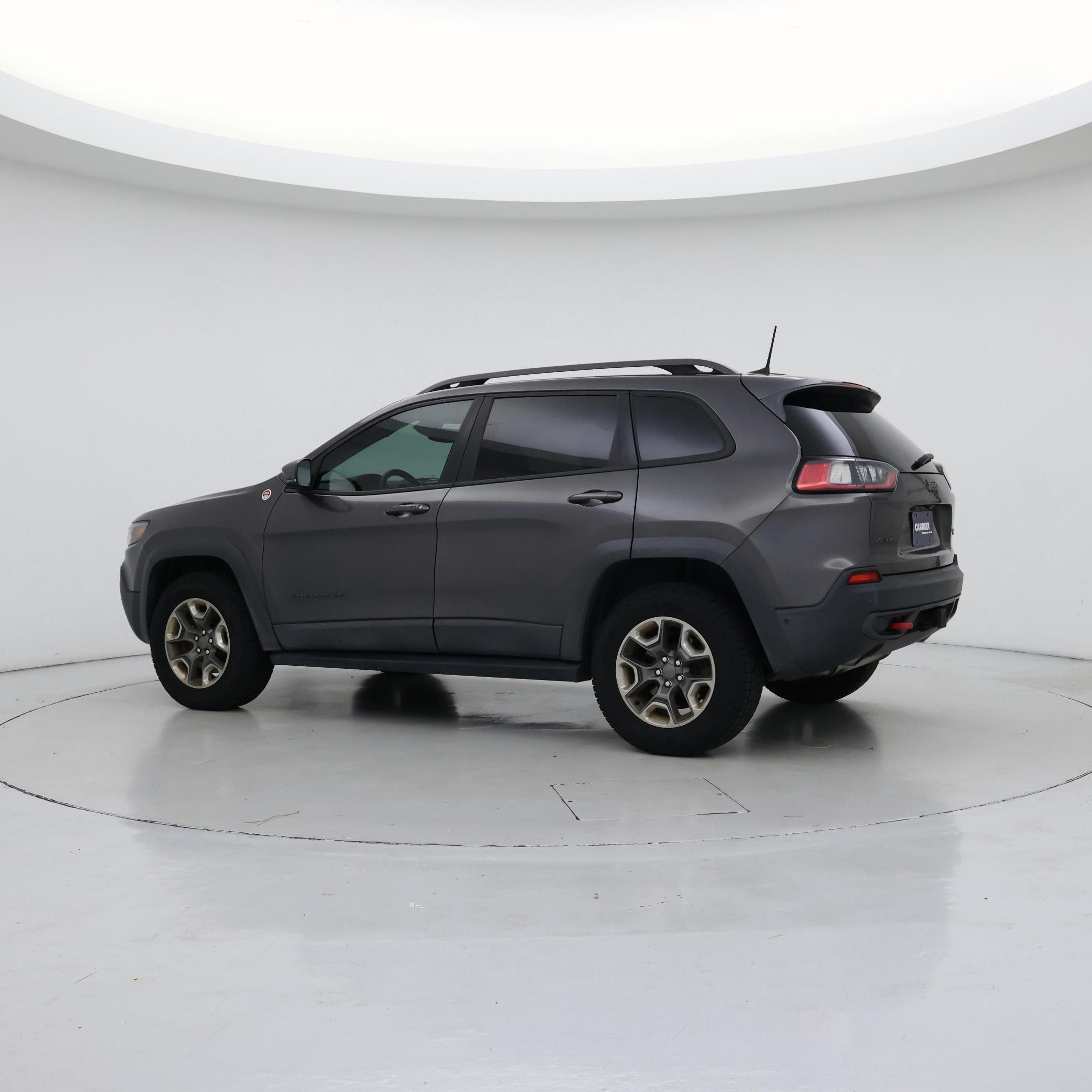 Thumbnail: 2019 Jeep Cherokee - 3