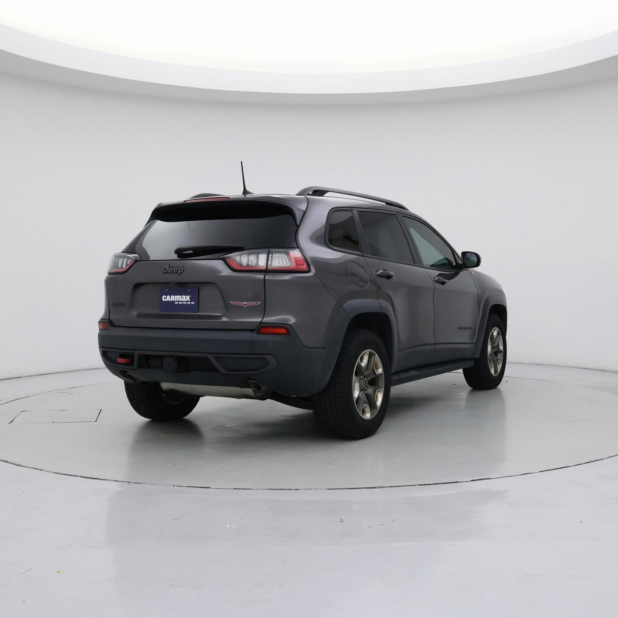 Thumbnail: 2019 Jeep Cherokee - 6