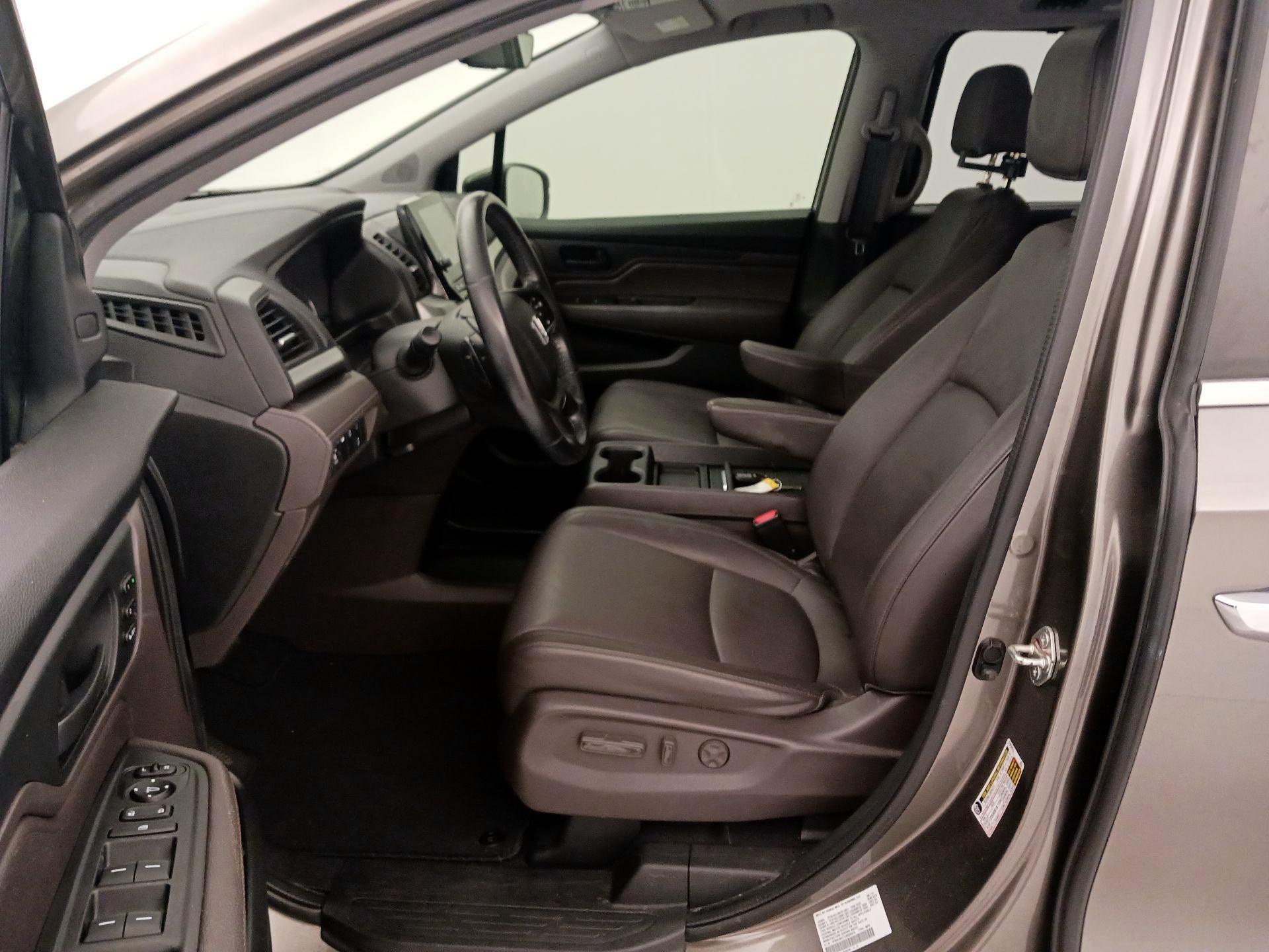 Thumbnail: 2018 Honda Odyssey - 11