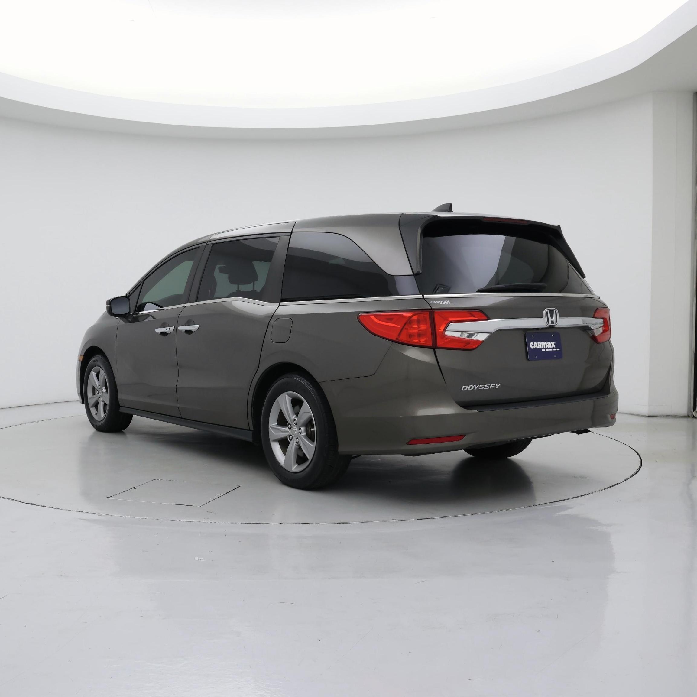 Thumbnail: 2018 Honda Odyssey - 2