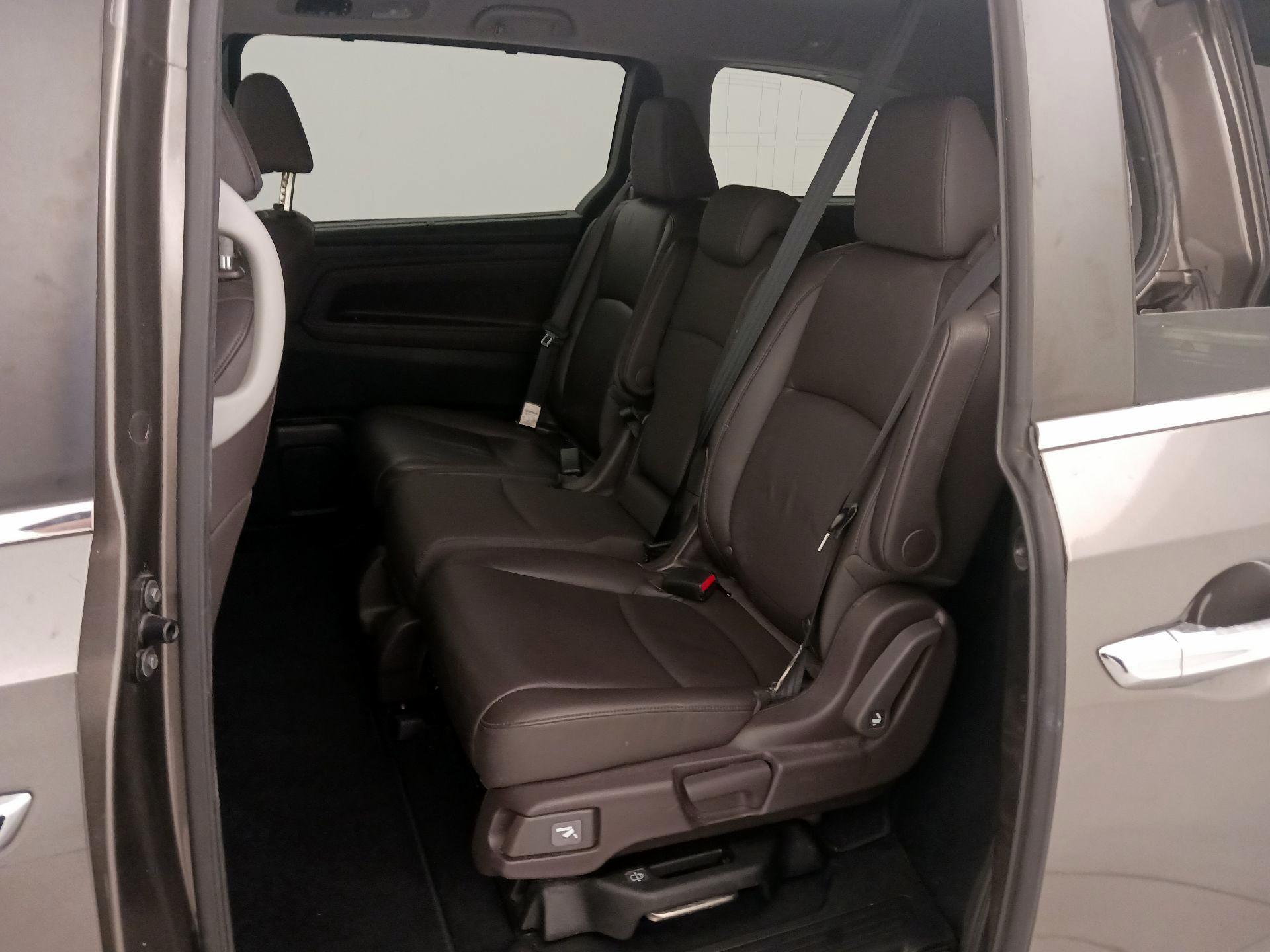 Thumbnail: 2018 Honda Odyssey - 20