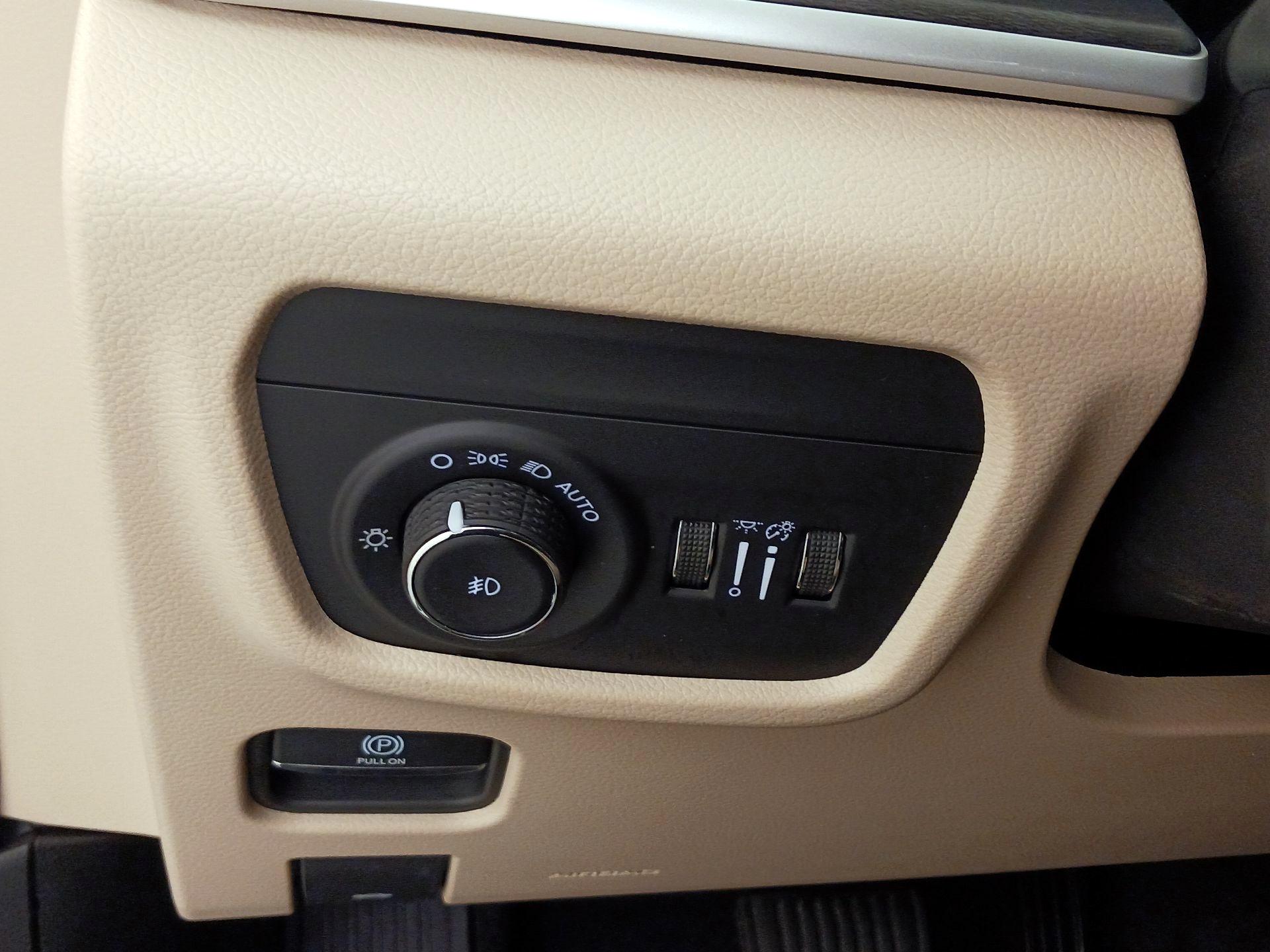 Thumbnail: 2023 Jeep Grand Cherokee - 13