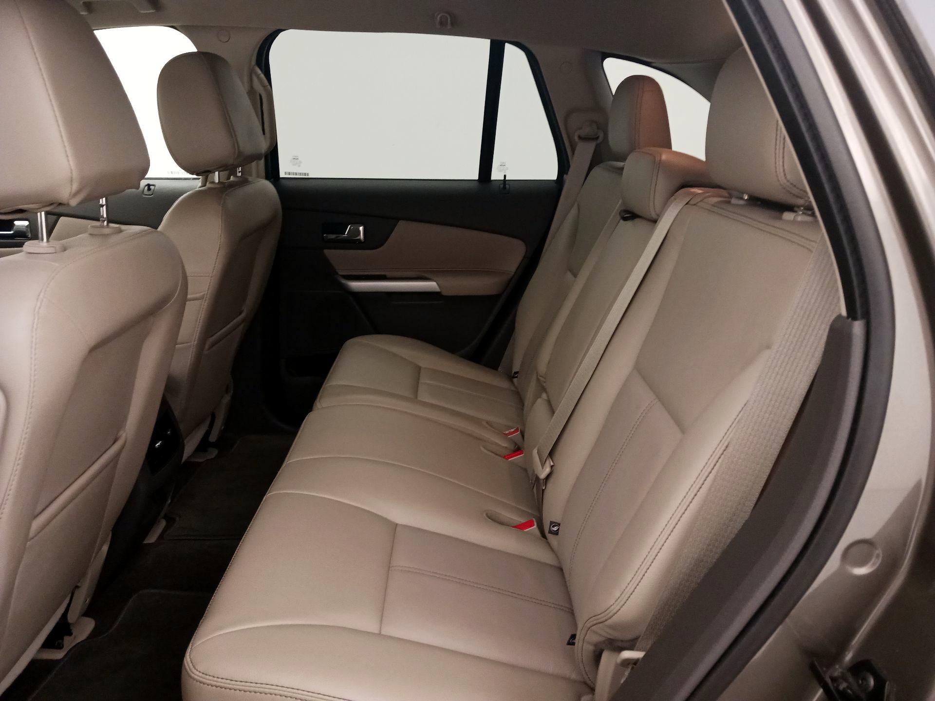 Thumbnail: 2014 Ford Edge - 20