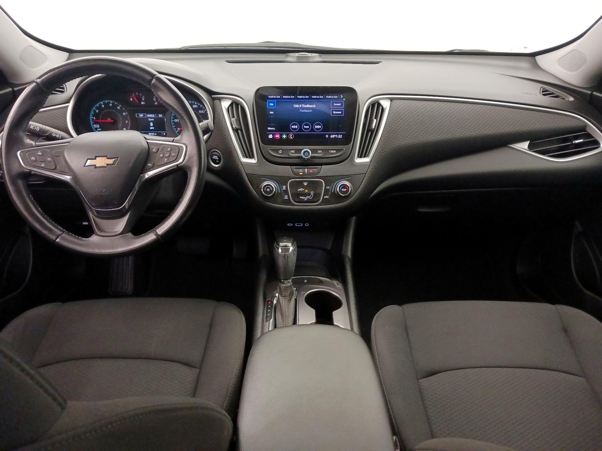 Thumbnail: 2020 Chevrolet Malibu - 9