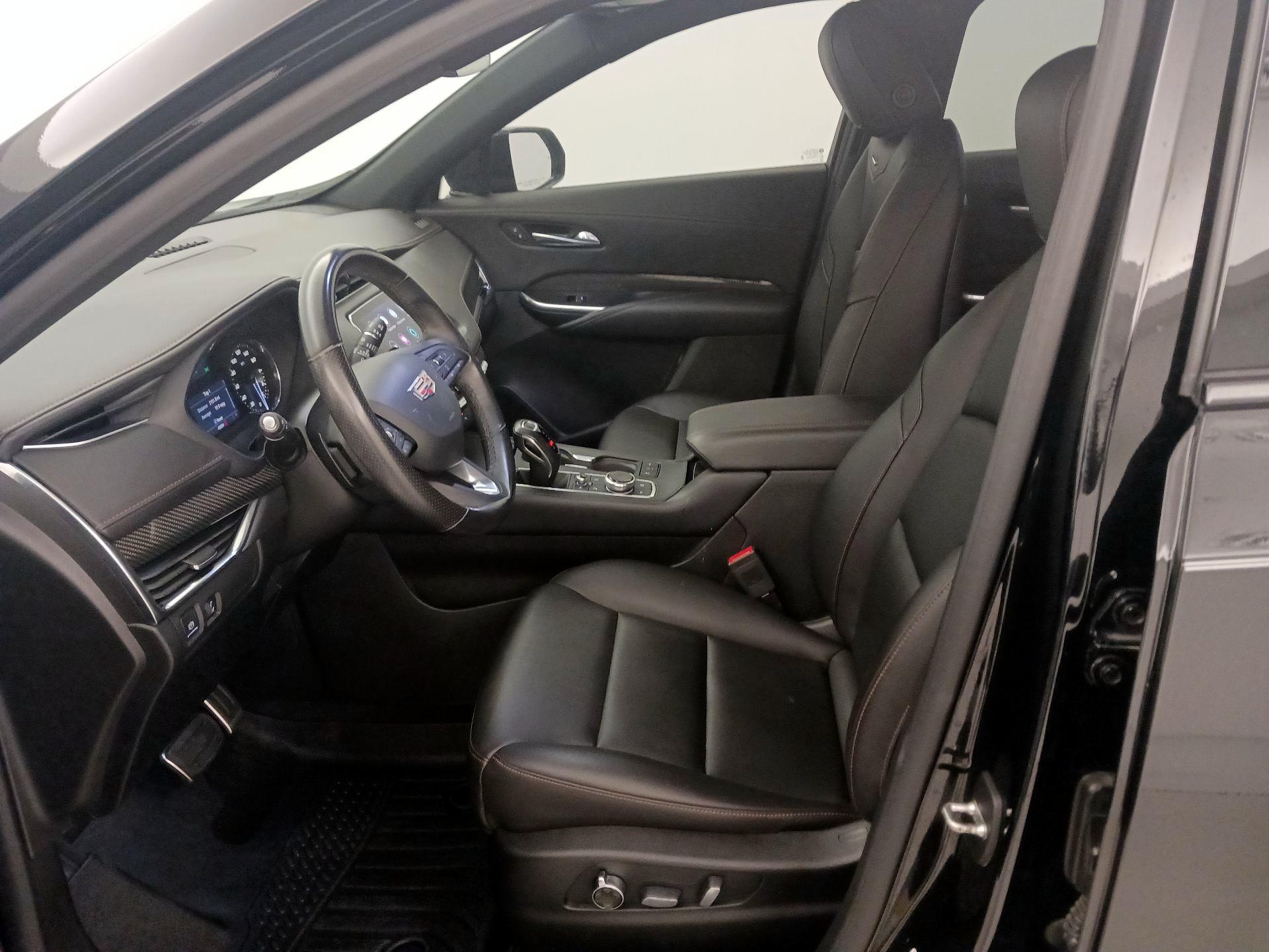 Thumbnail: 2019 Cadillac XT4 - 11