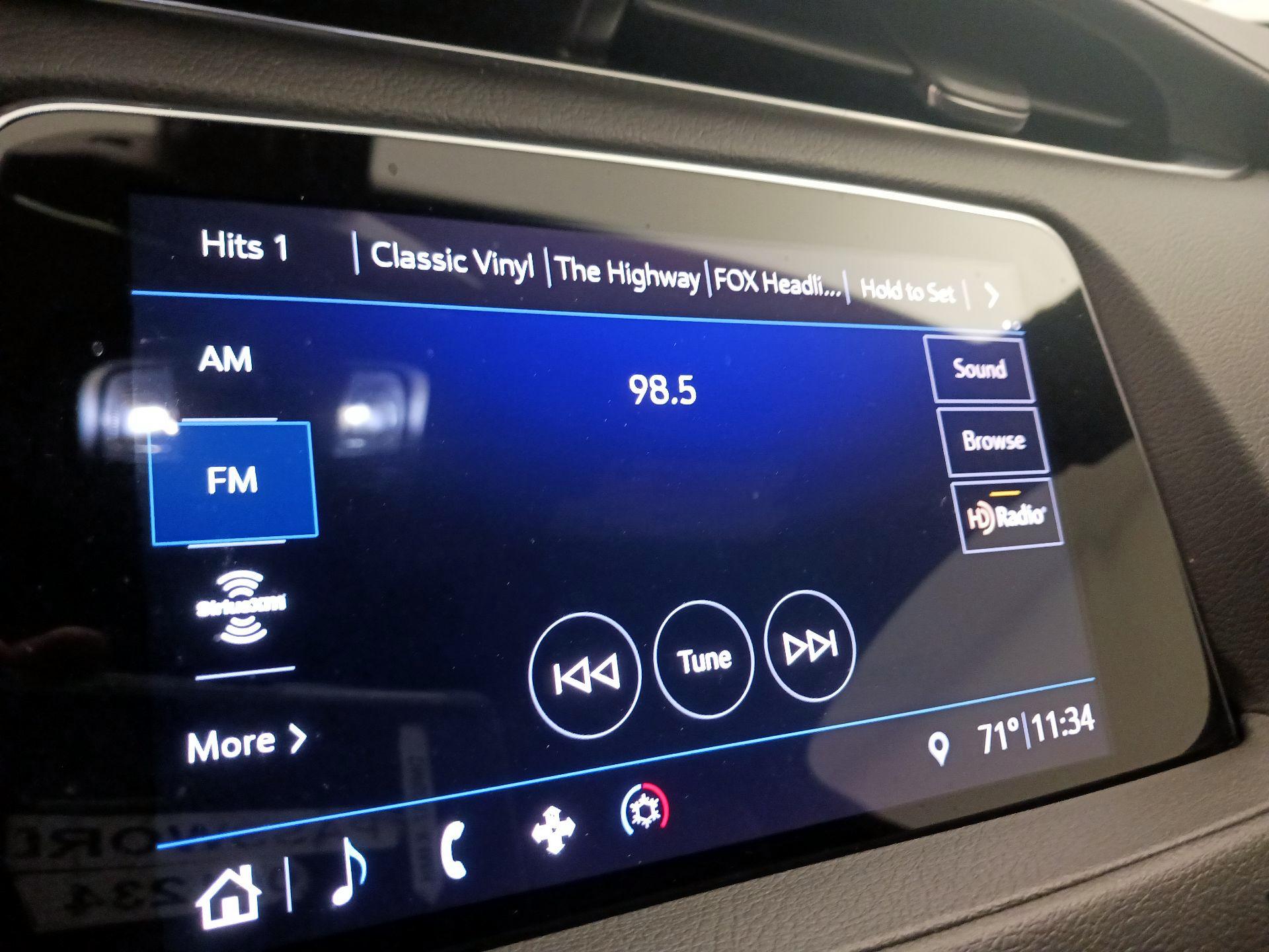 Thumbnail: 2019 Cadillac XT4 - 15