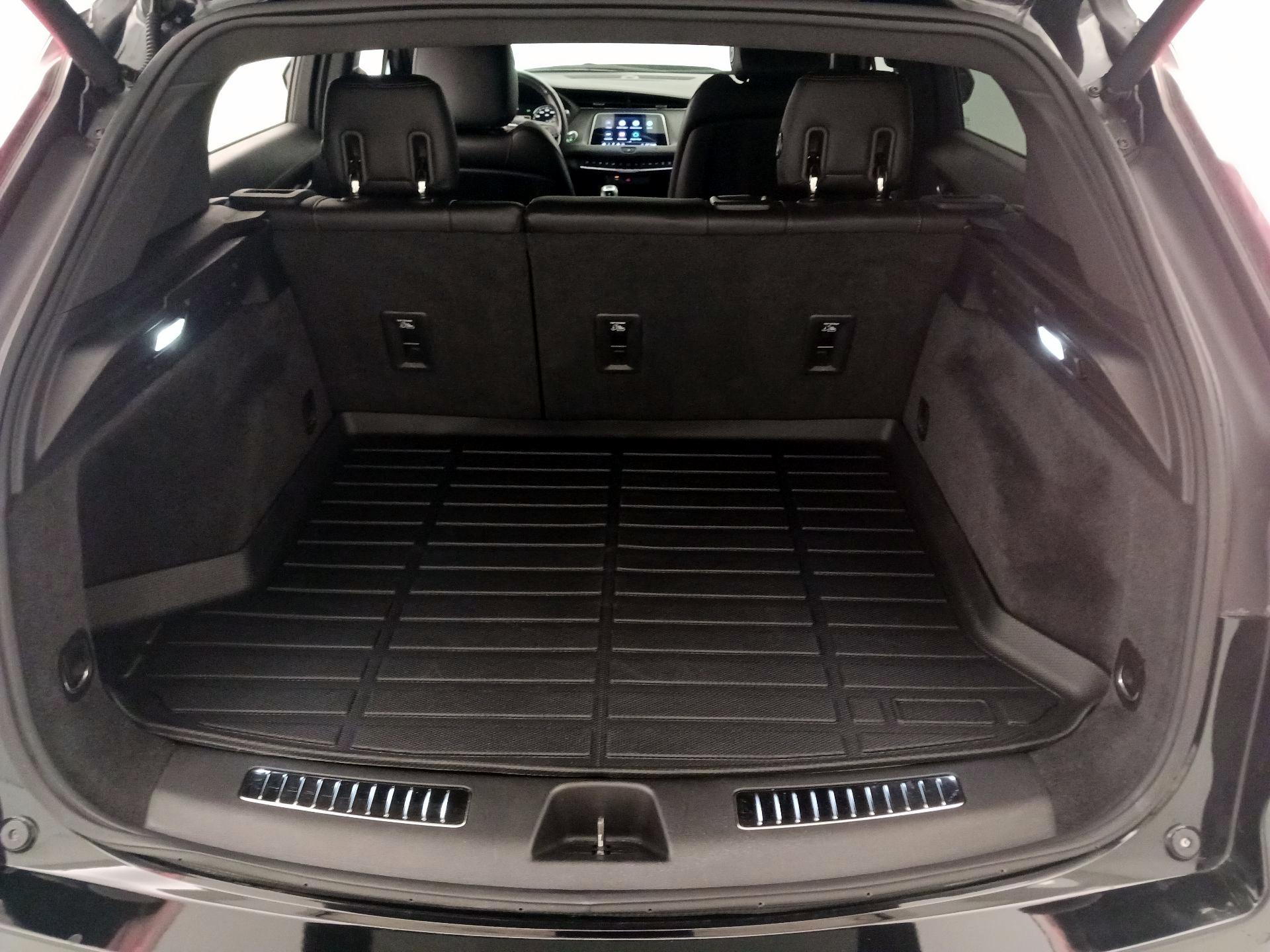 Thumbnail: 2019 Cadillac XT4 - 20