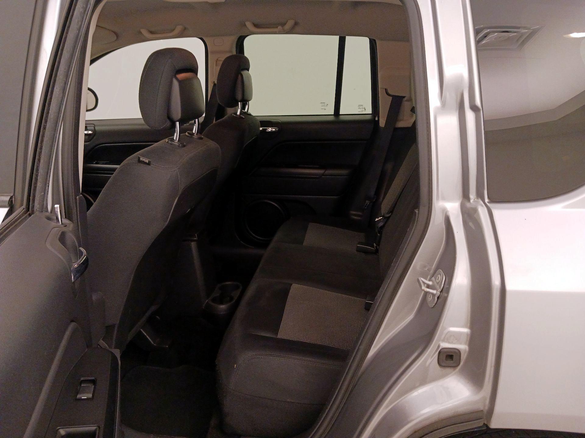 Thumbnail: 2014 Jeep Compass - 17